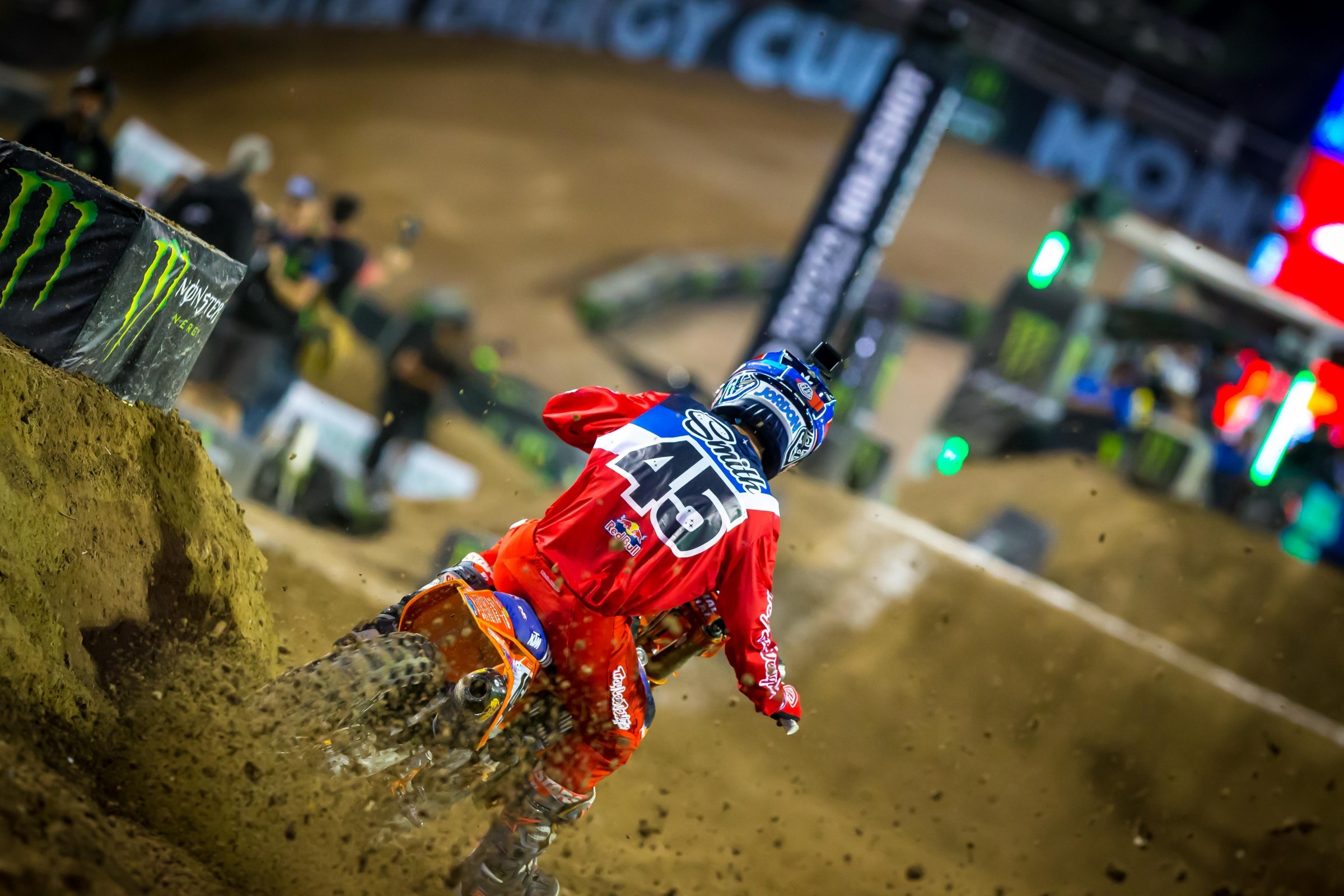 250 Words: Jordon Smith, the Spoiler