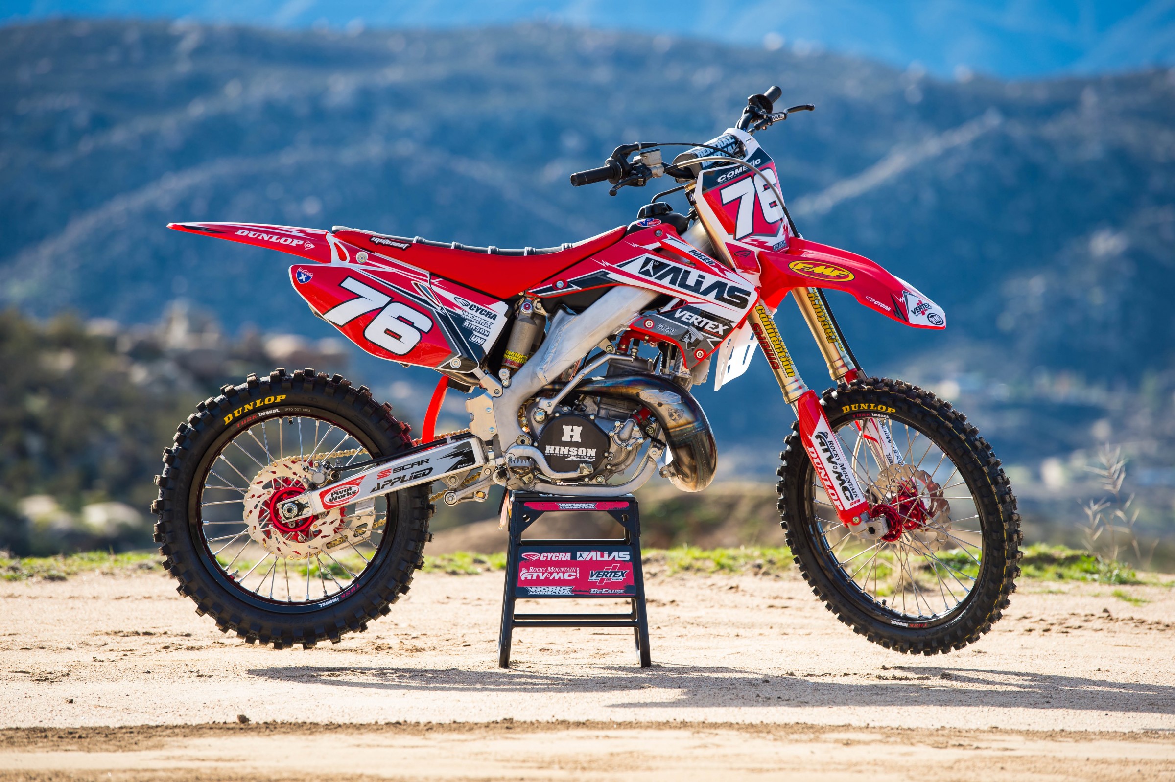 Racer X Films: Garage Build: 2003 Honda CR250R