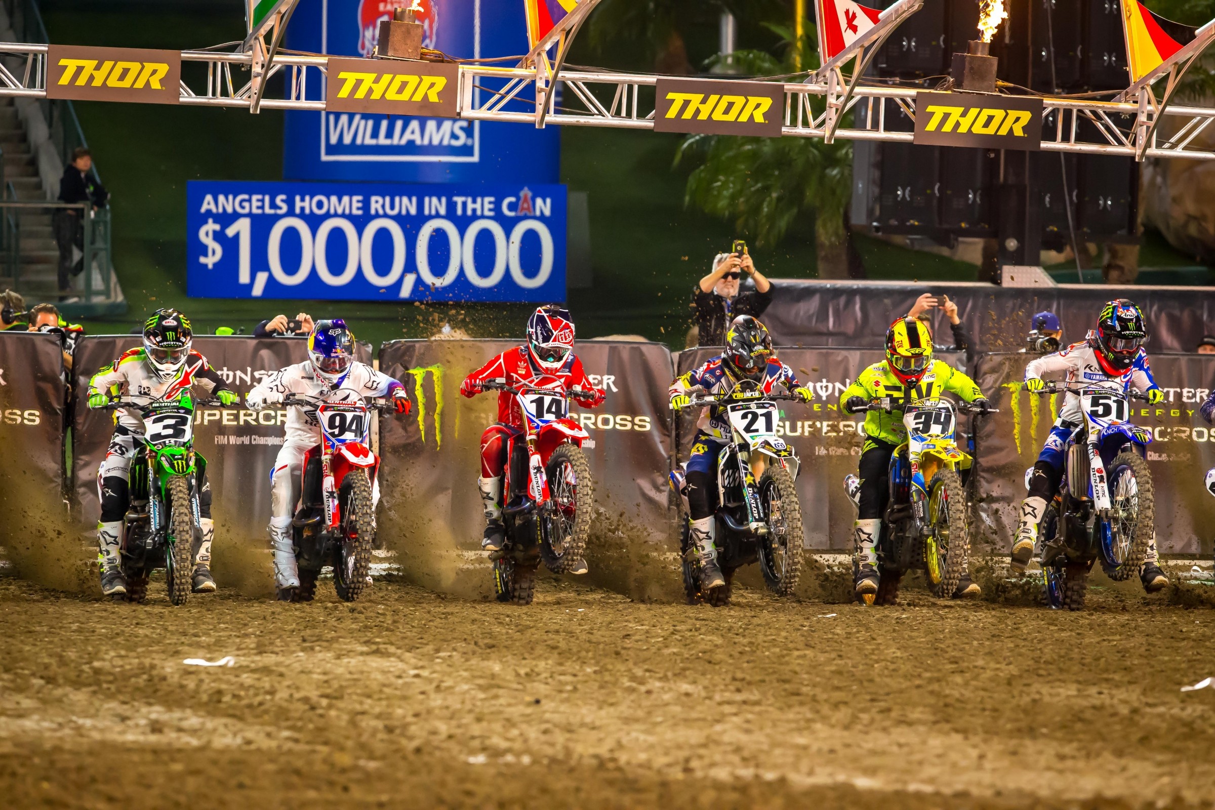 Race Day Feed: Anaheim 1