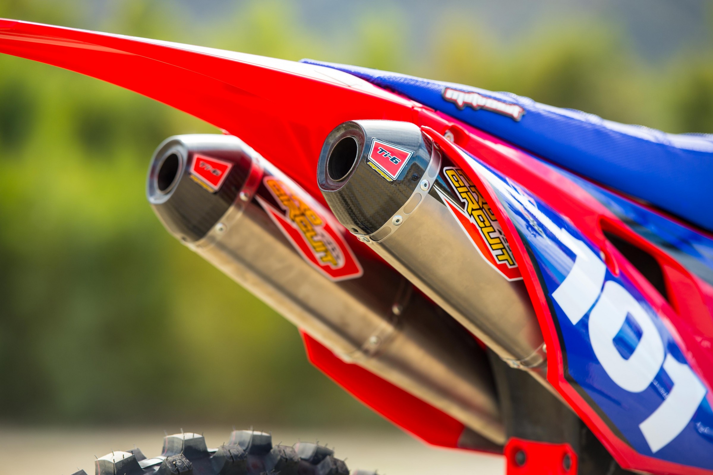 Garage18CRF450-Cudby-005