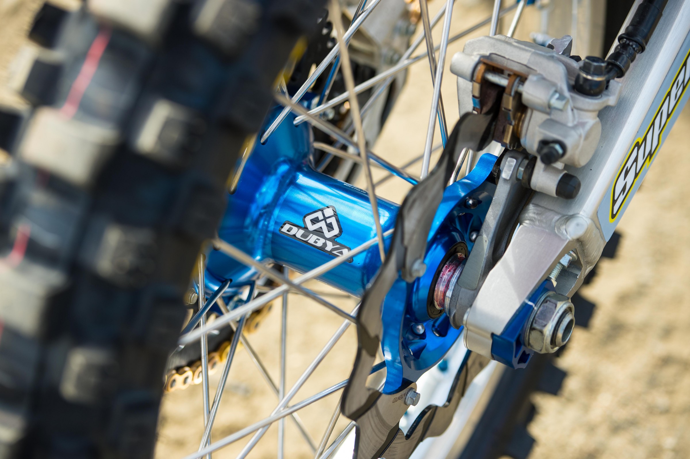 Garage18CRF450-Cudby-009