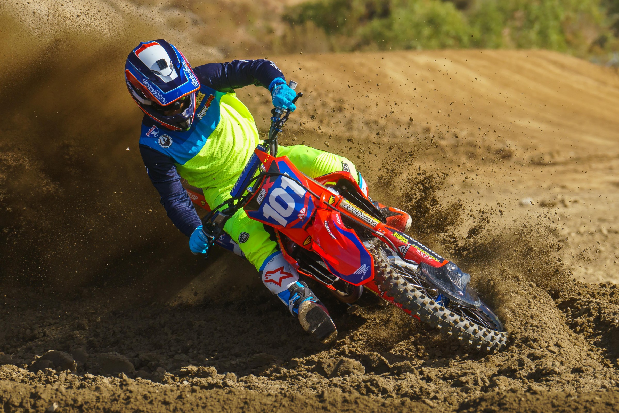 Garage18CRF450-Cudby-020