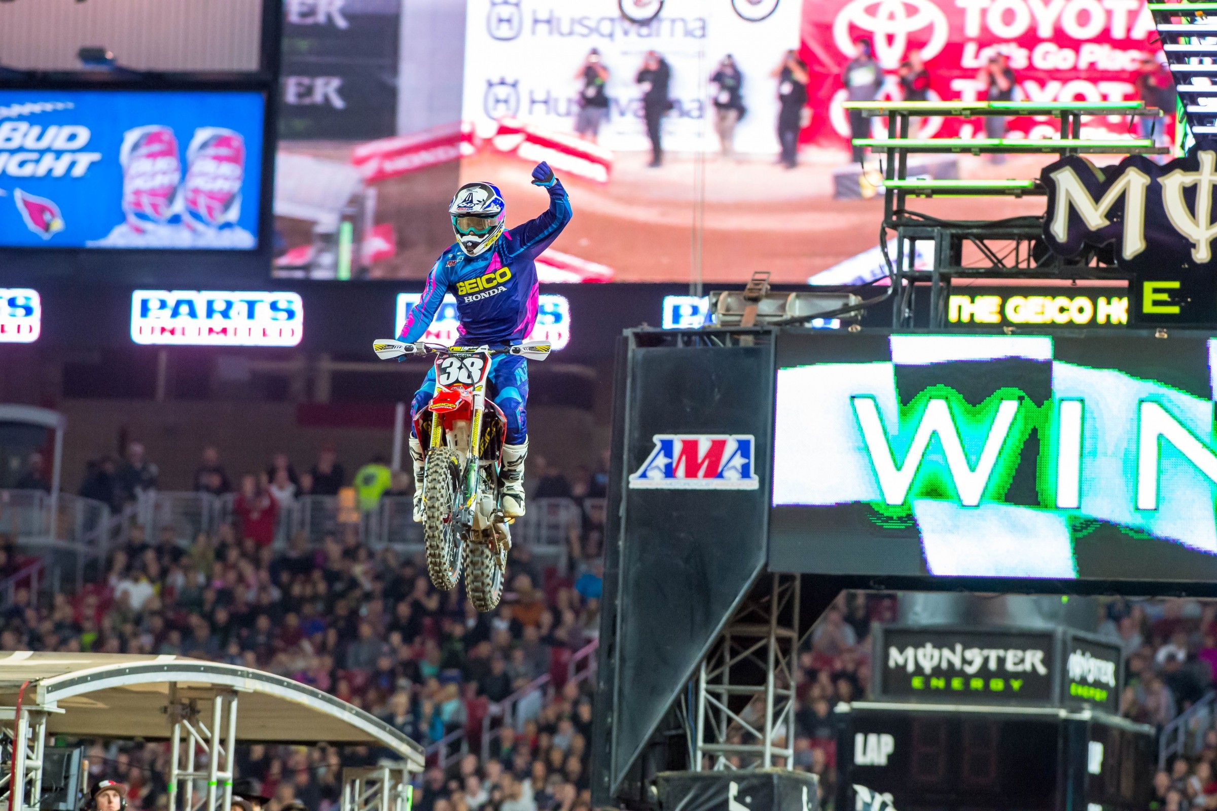 On This Day in Moto: February 6