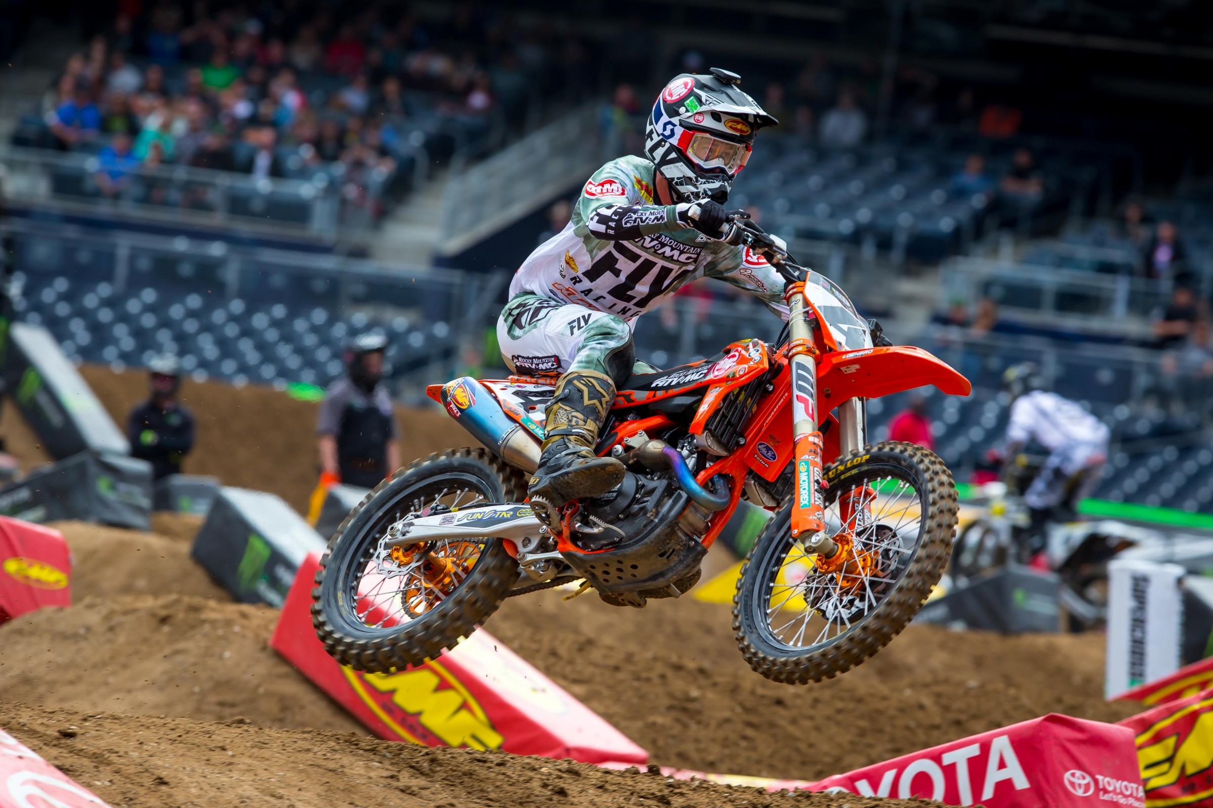 Watch: 2018 Arlington Supercross Qualifying