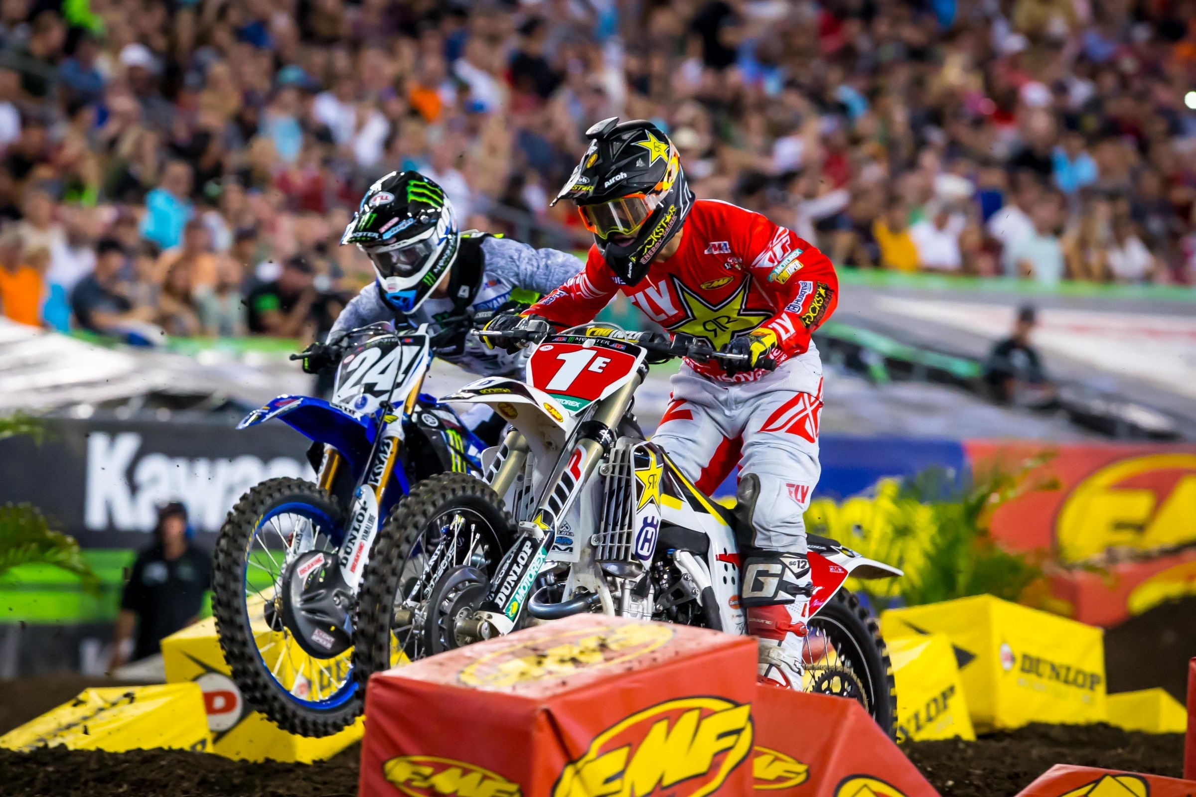 250 Words: There Is No Crown