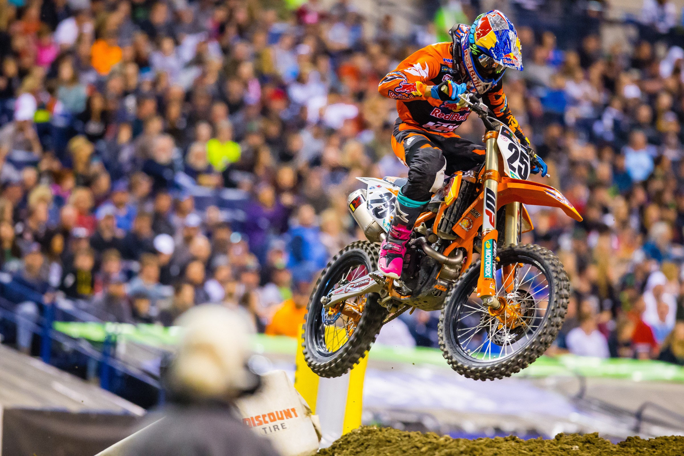 Musquin won his second main event of the season in Indianapolis.
