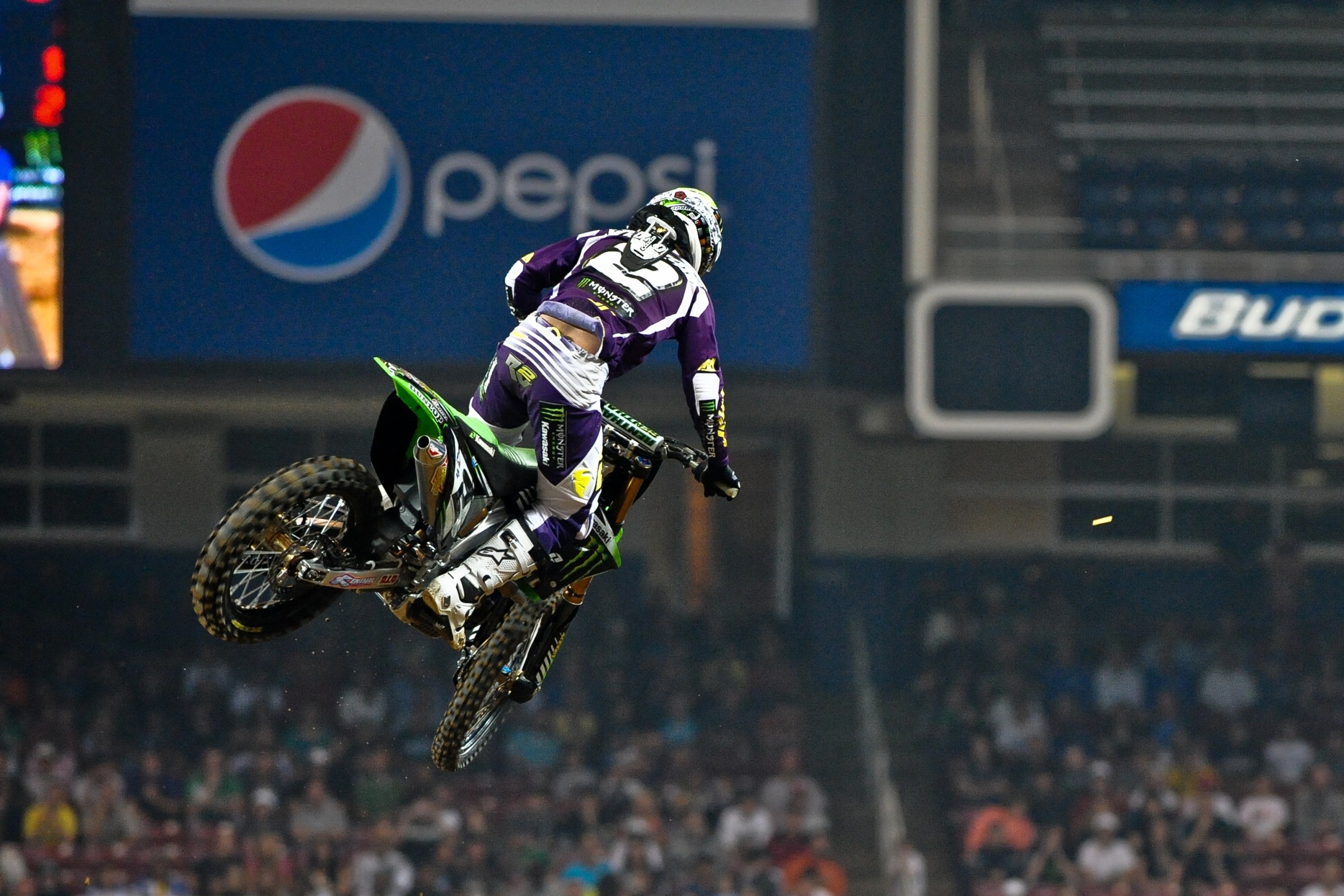 On This Day in Moto: April 17