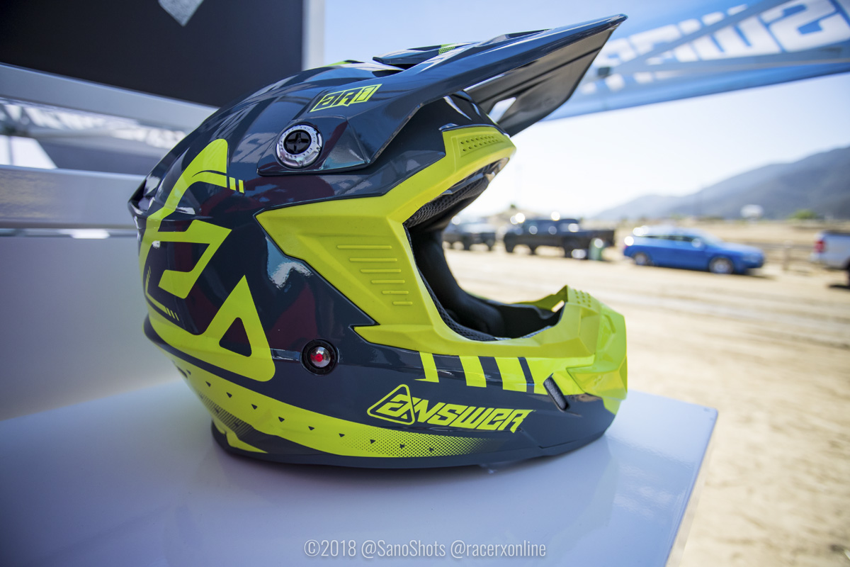 2018-05-10_Sano_Answer-Pala_10_WM