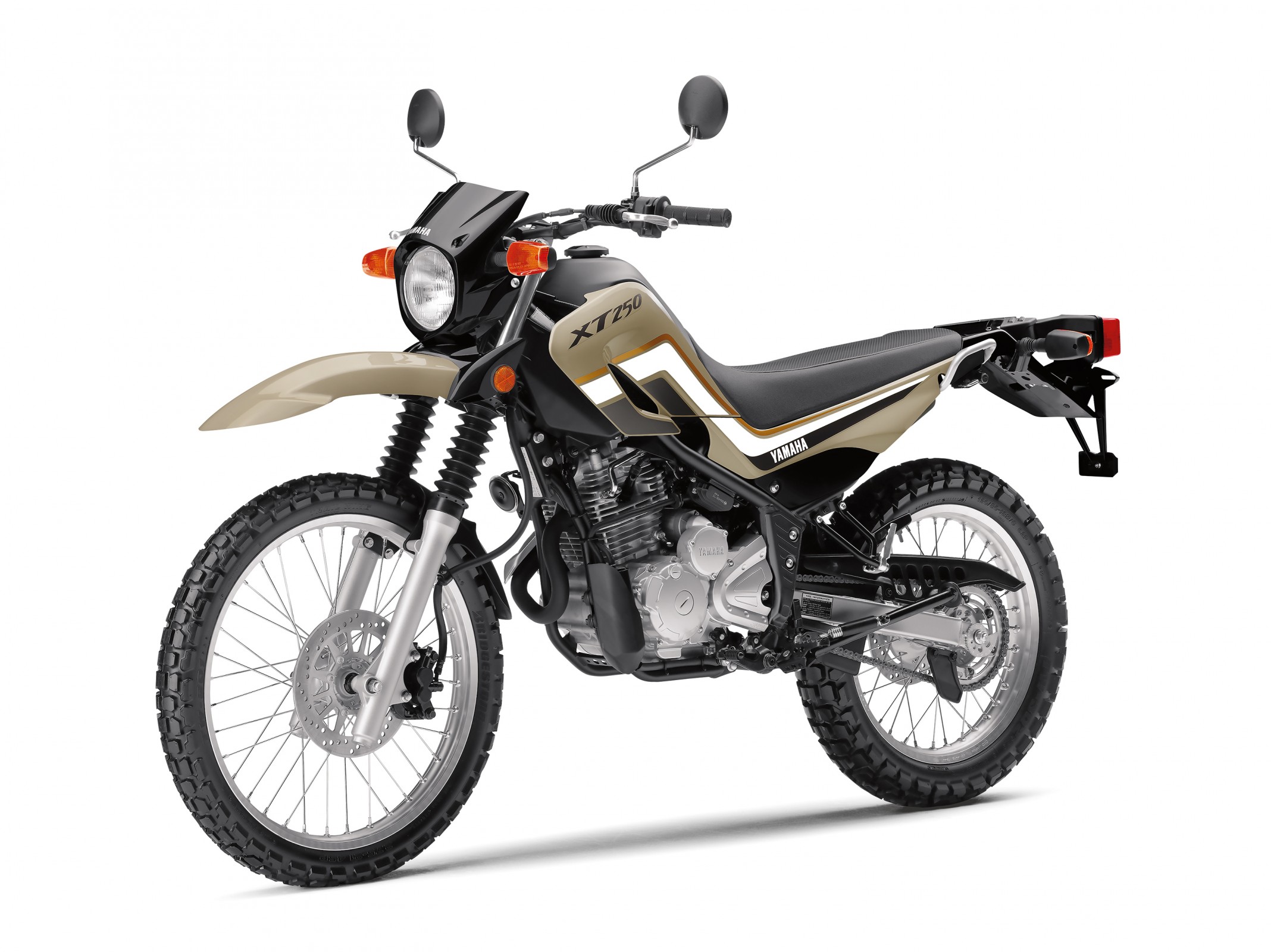 19_XT250_SandyBeige_S4