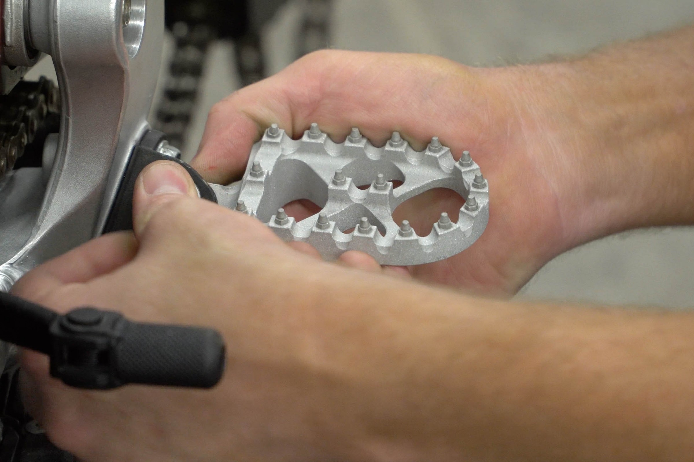 Factory Tech Tip: How to Remove and Install Footpegs