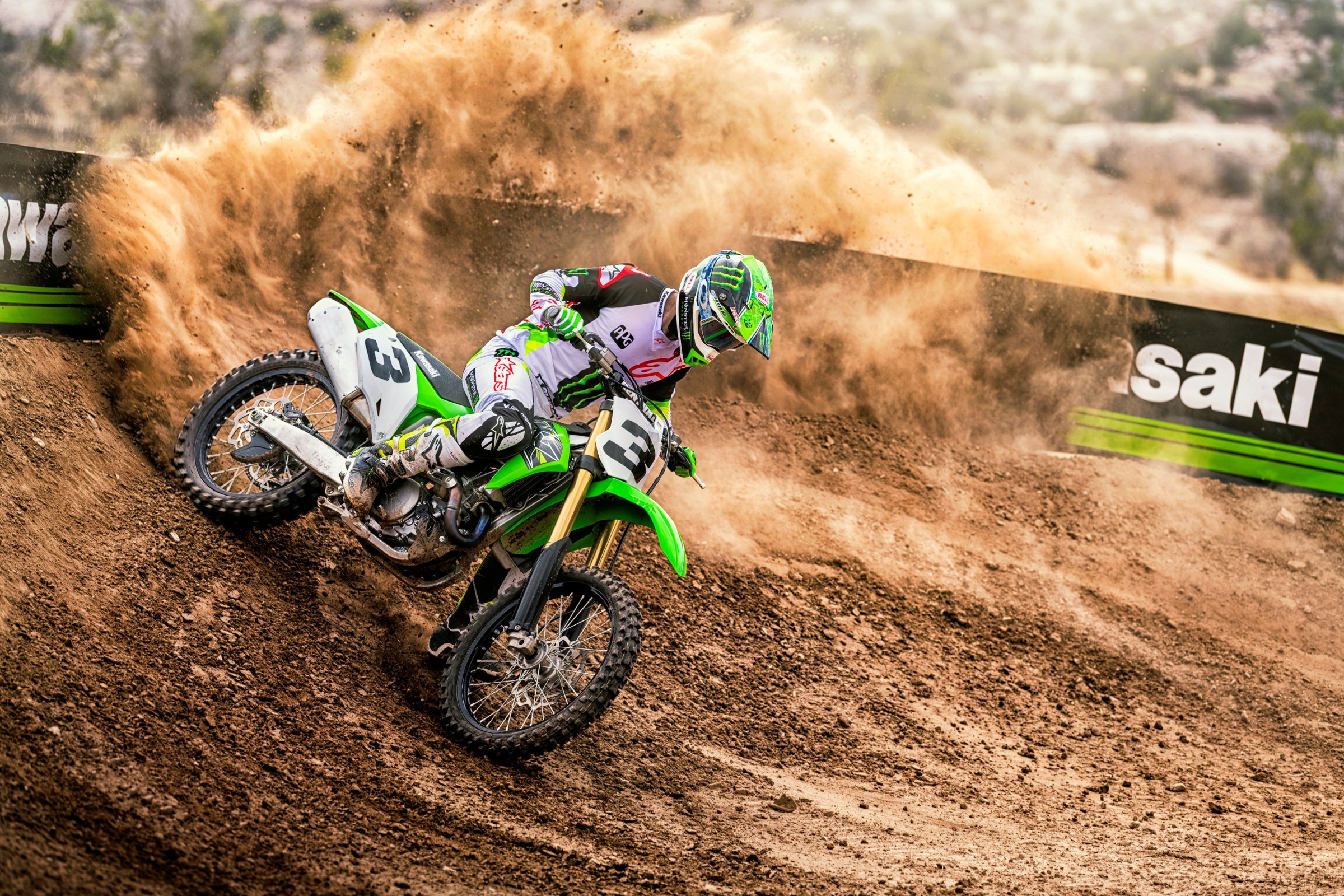 19_KX450JKF_000608_high