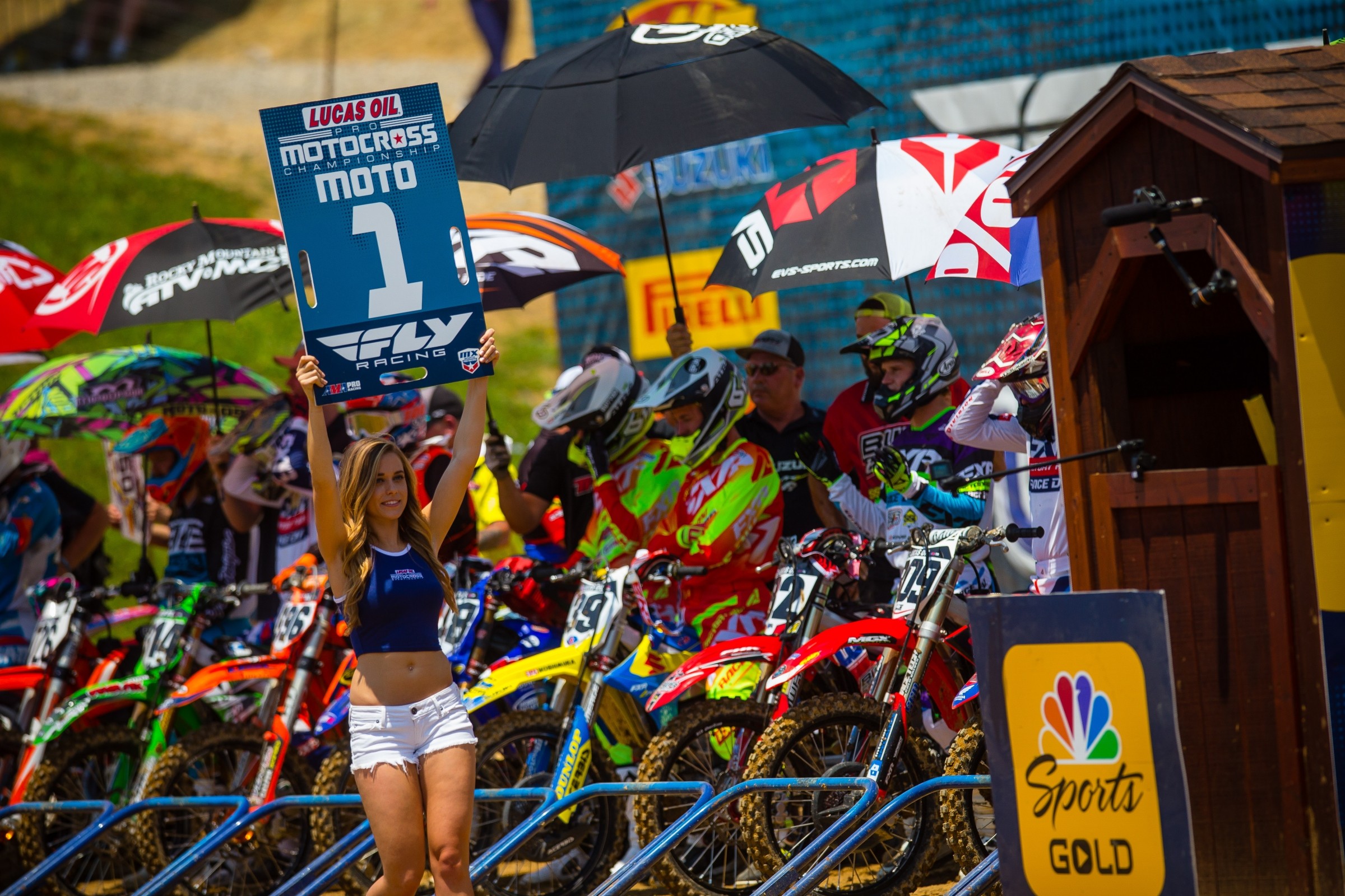 Watch Muddy Creek Qualifying and Motos Live