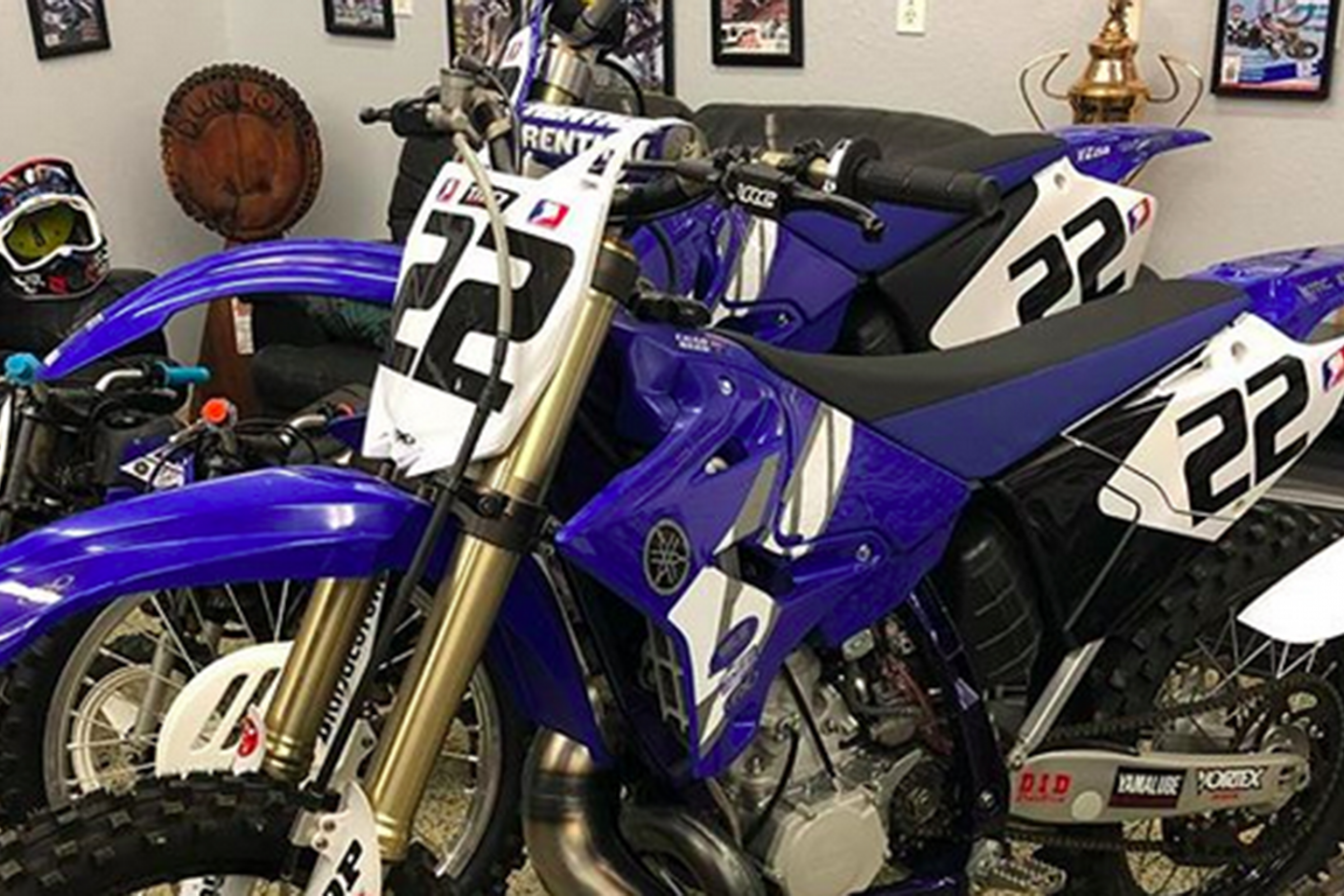 Chad Reed Held A Garage Sale Yesterday And Some Fans Got An Awesome Deal