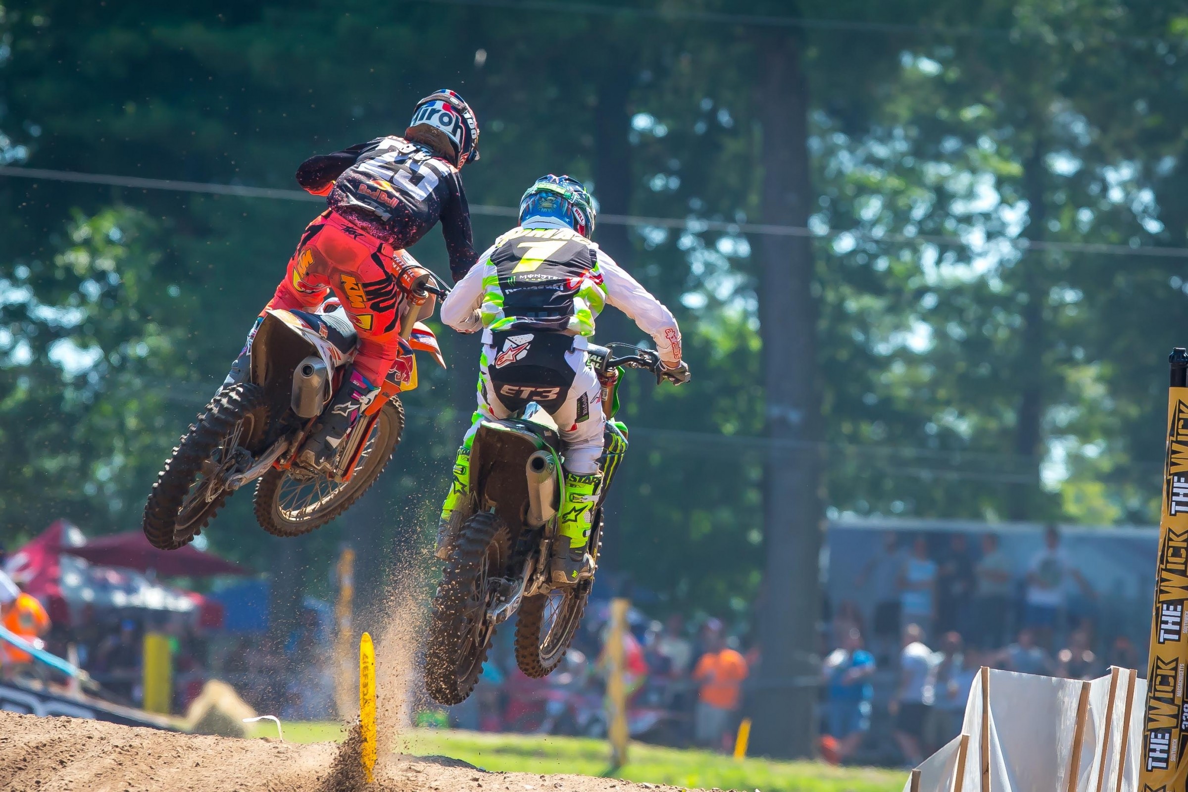 Sign of the (Lap) Times: Southwick