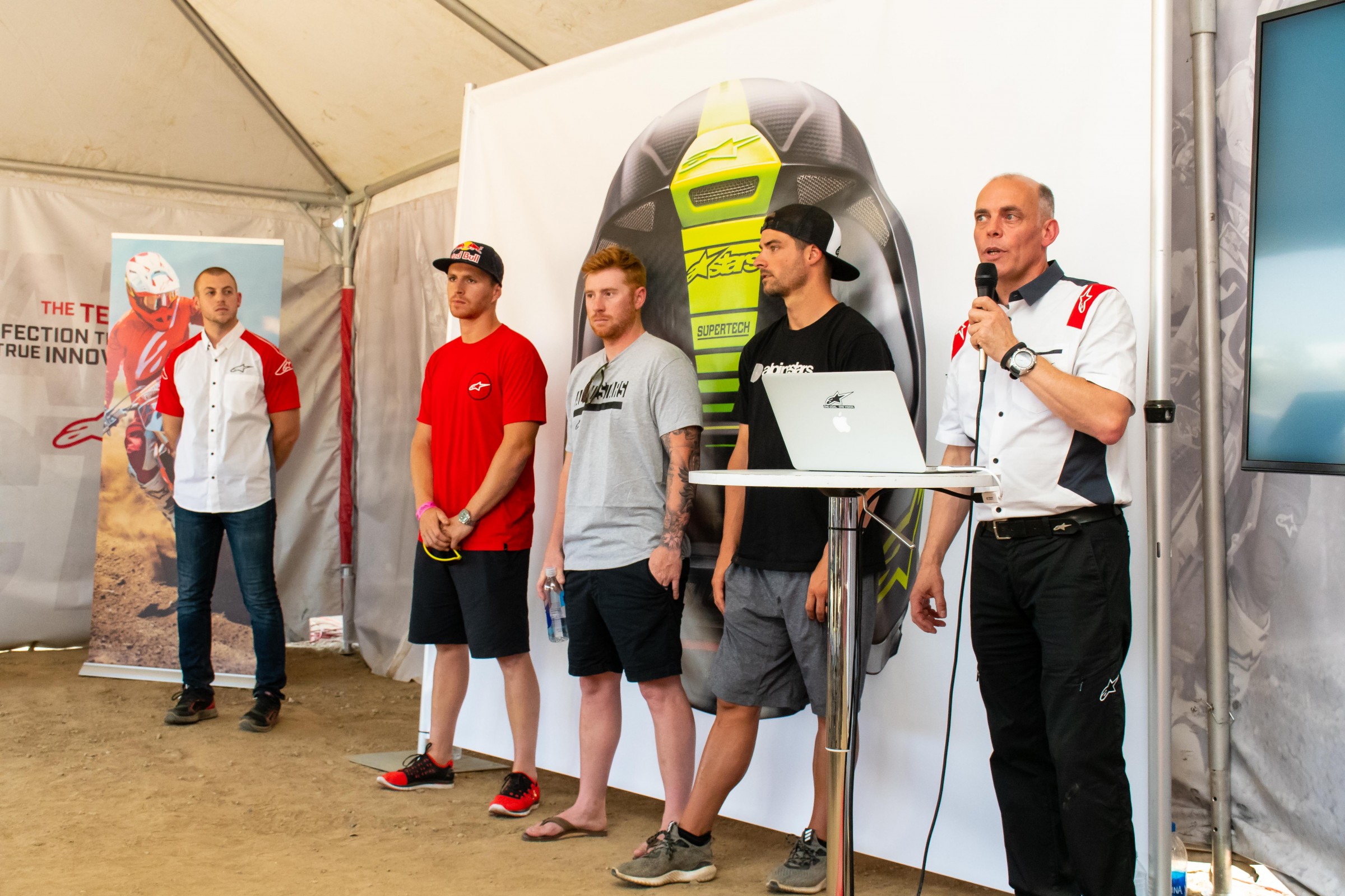 AStarsHelmetIntro-July18-Cudby-021