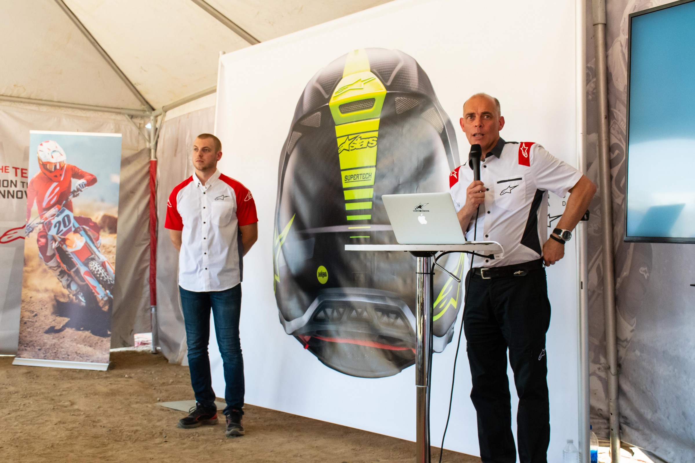 AStarsHelmetIntro-July18-Cudby-023