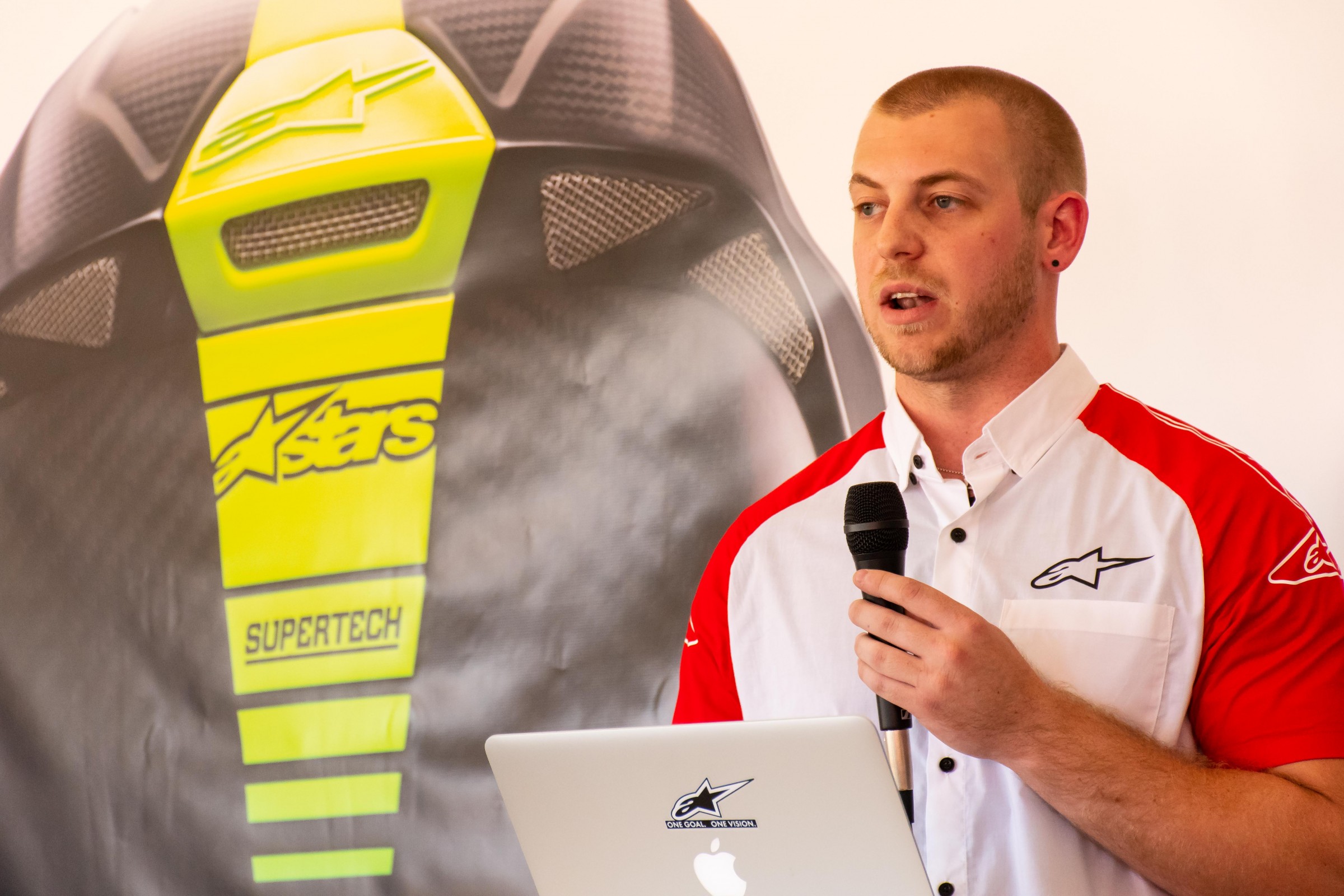 AStarsHelmetIntro-July18-Cudby-040