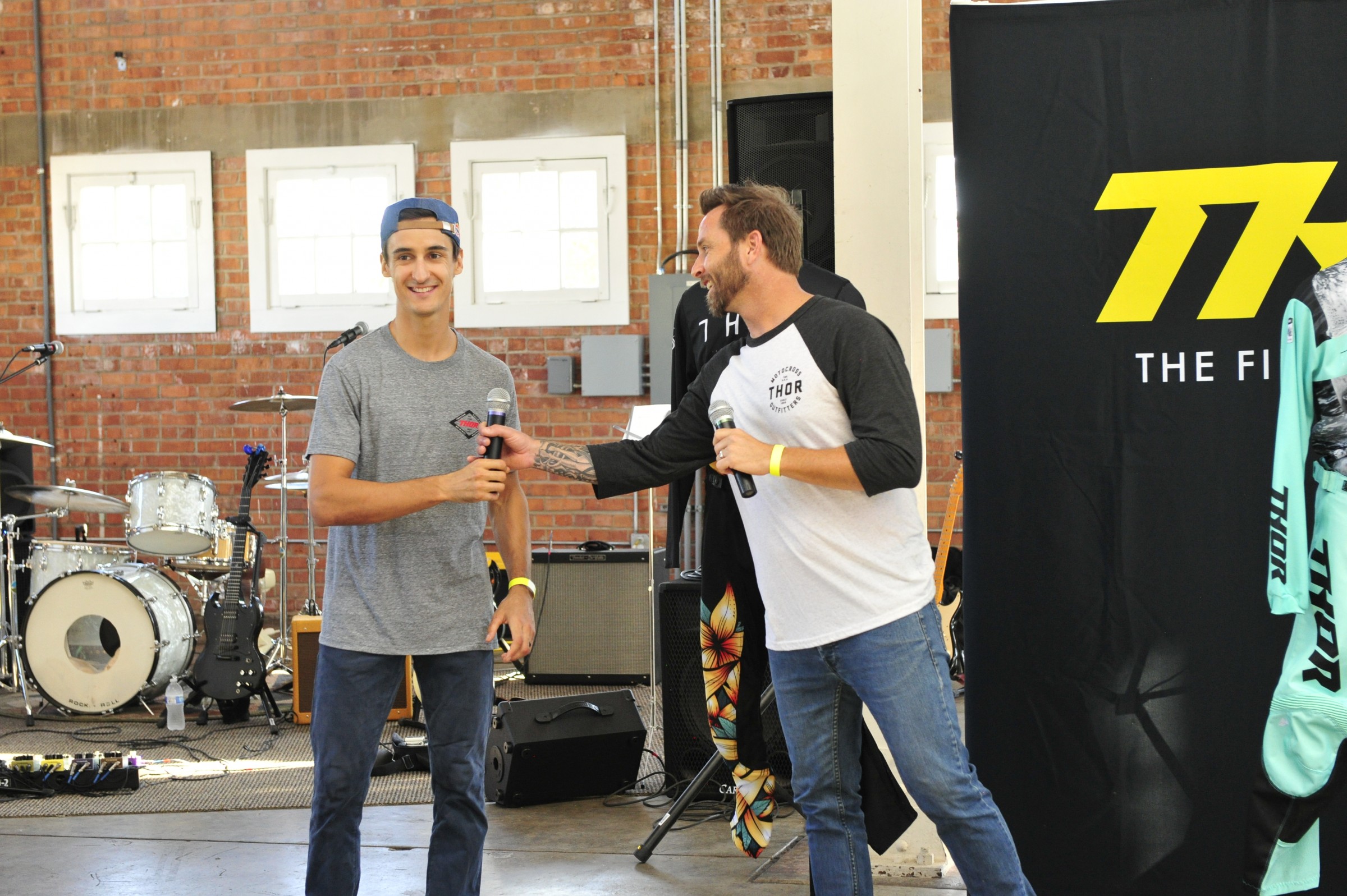 Marvin_gear_chat_COX6696