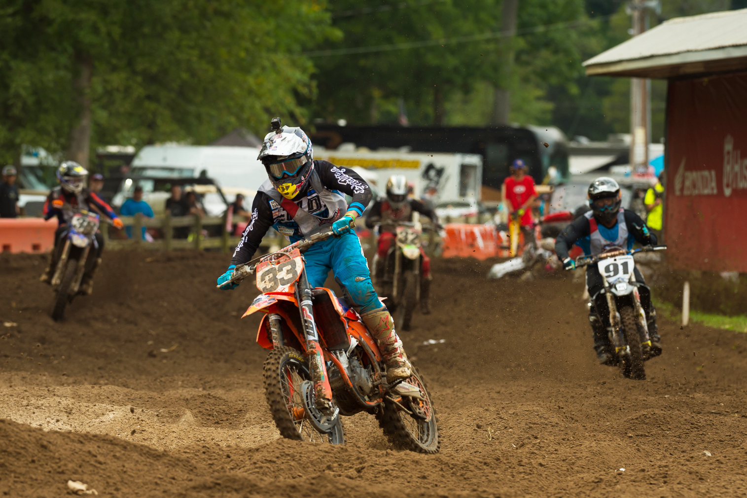 5 Things We Learned: Loretta Lynn's, Tuesday