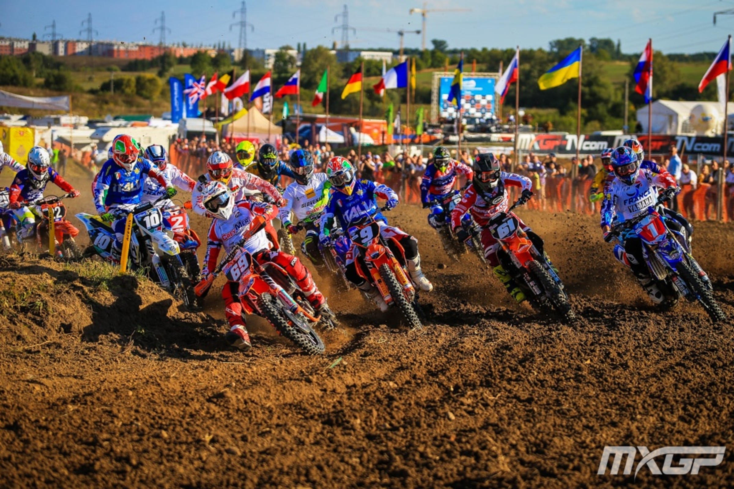 Watch Season Four, Episode 4 of MX Nation Racer X