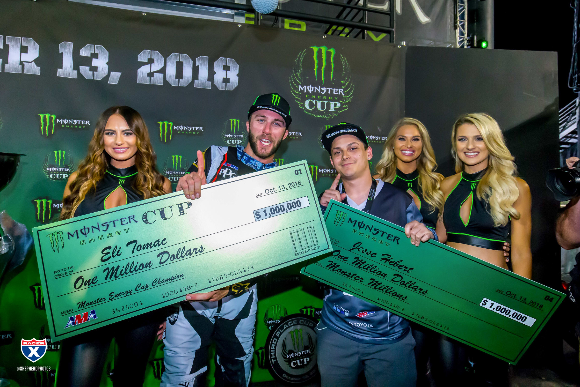 0284-Podium-SX18-MEC-RS-022