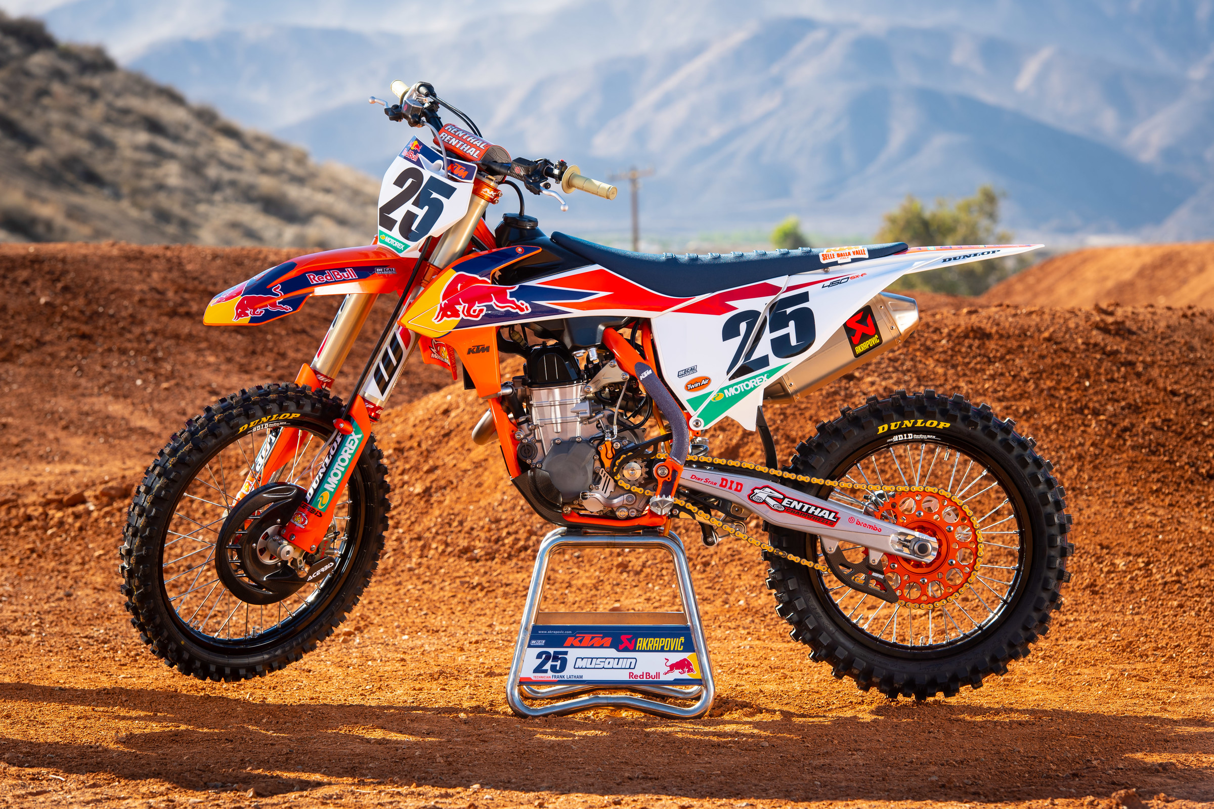 Gallery: 2019 Red Bull KTM Team Shoot - Racer X