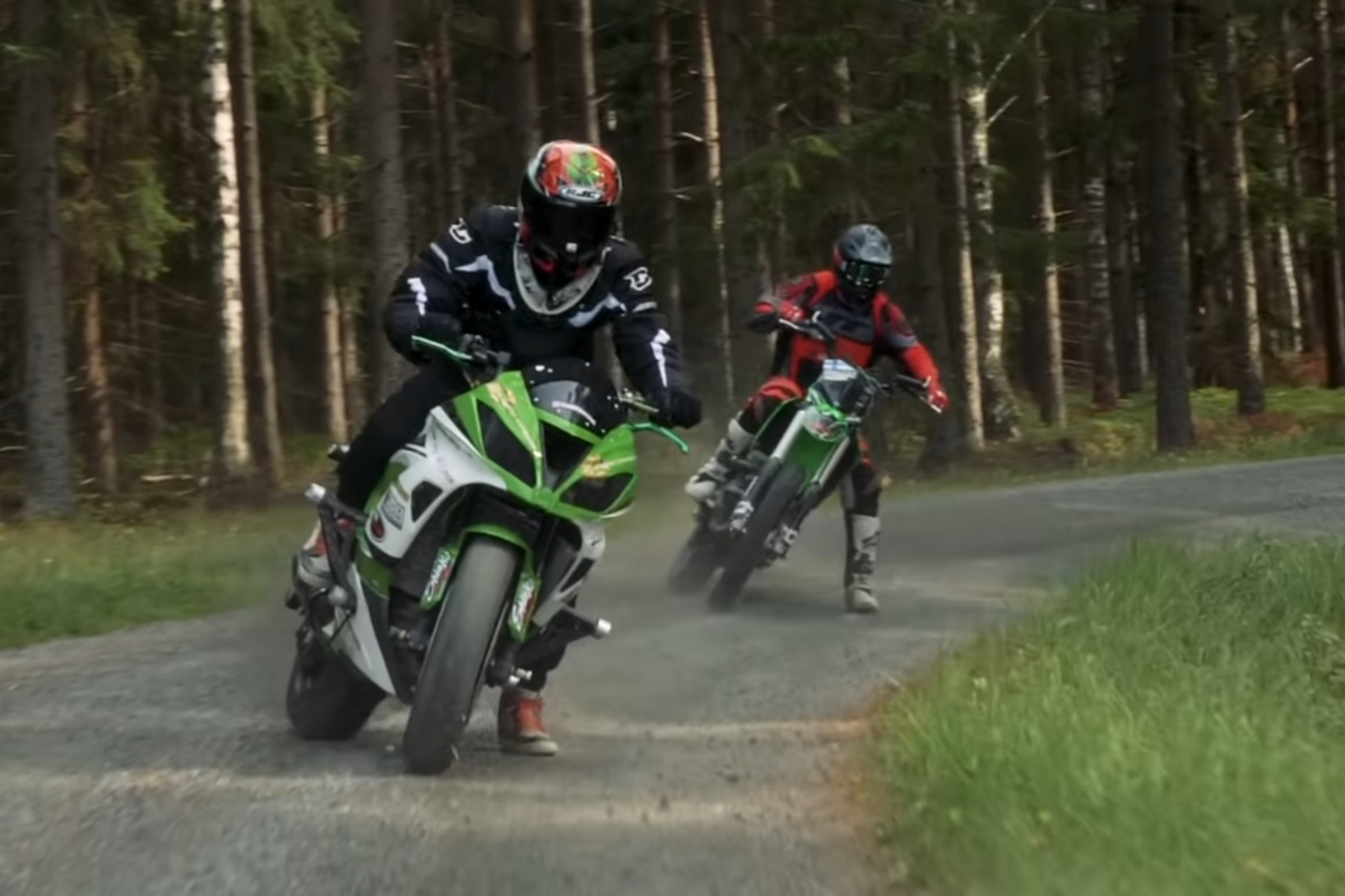 Watch: Street Bike Vs. Dirt Bike