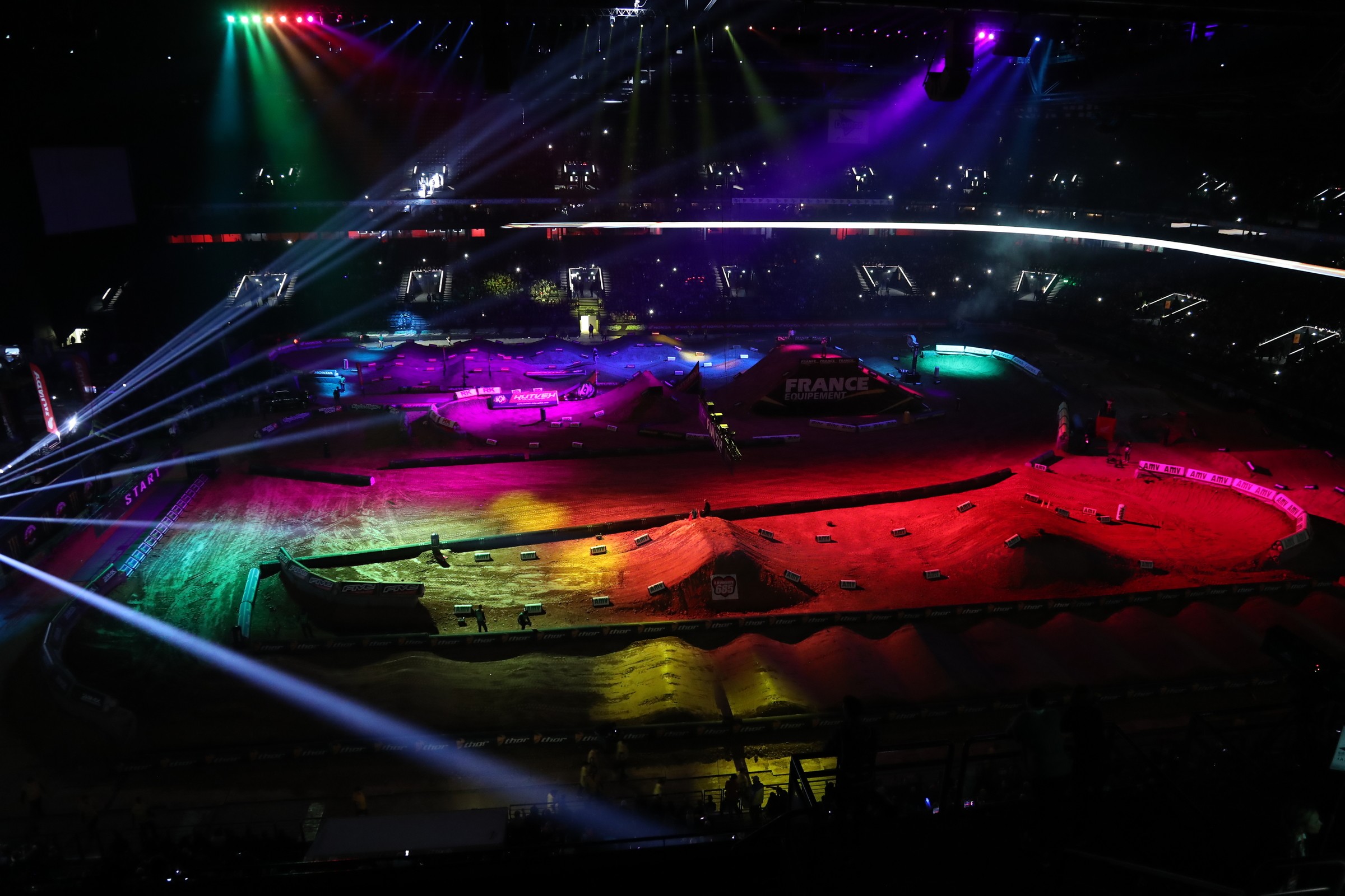 Watch: Live Qualifying of Paris Supercross (Saturday) [Archive]