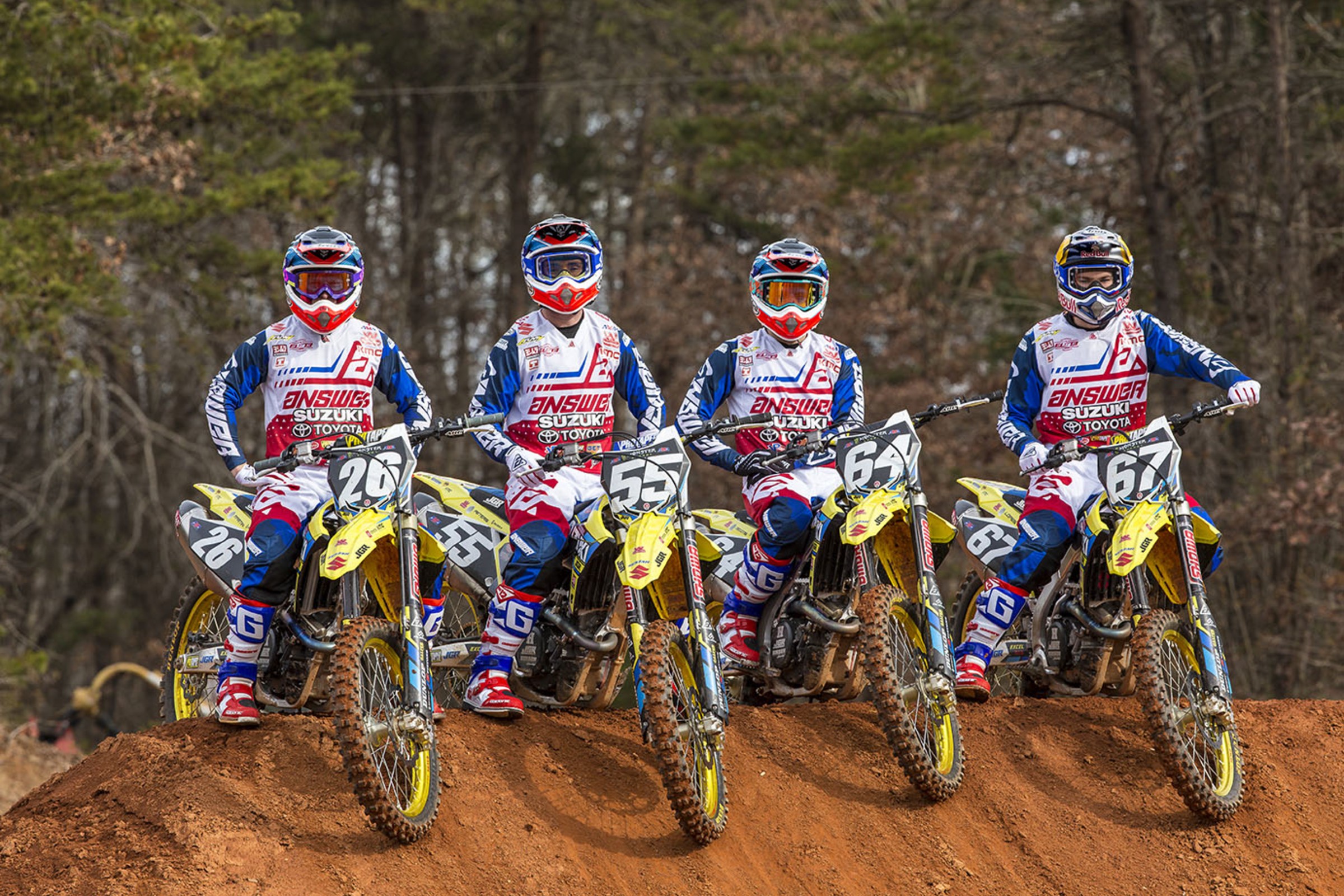 Suzuki store motocross gear