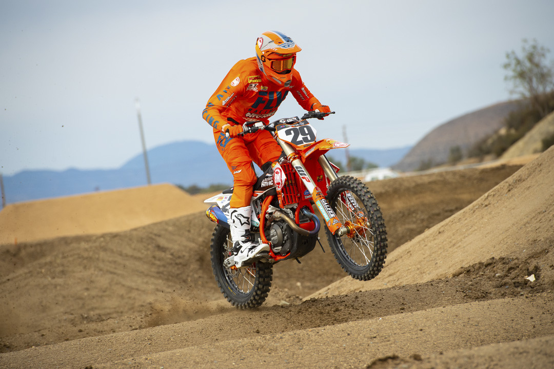 RMKTMteamDec18-Cudby-143