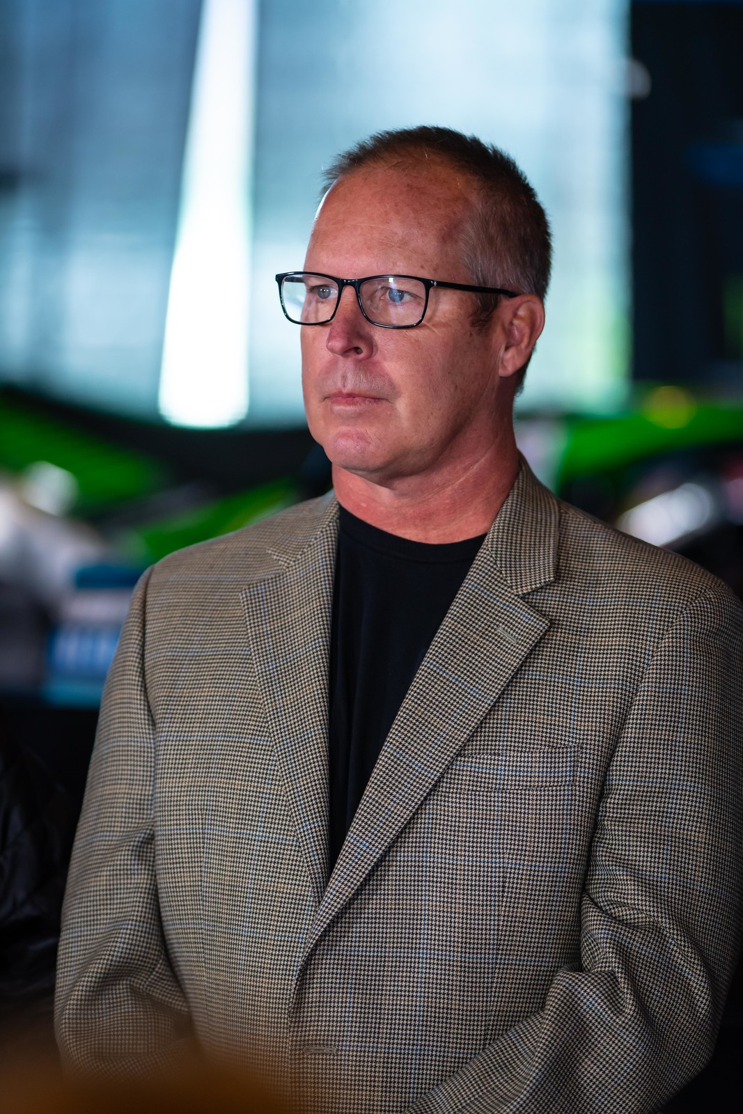 Ricky Johnson watches the 2019 Anaheim 1 press conference.