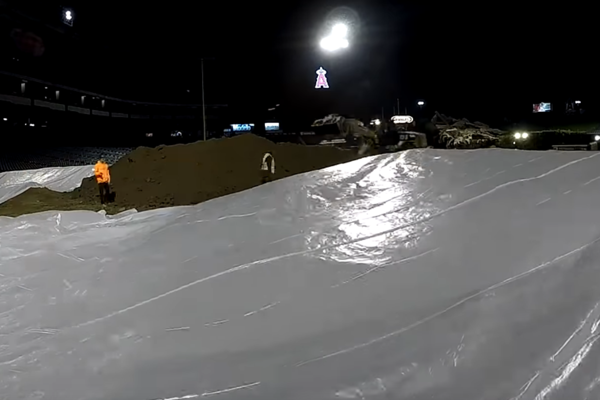 See How The Anaheim 2 Track Got Built