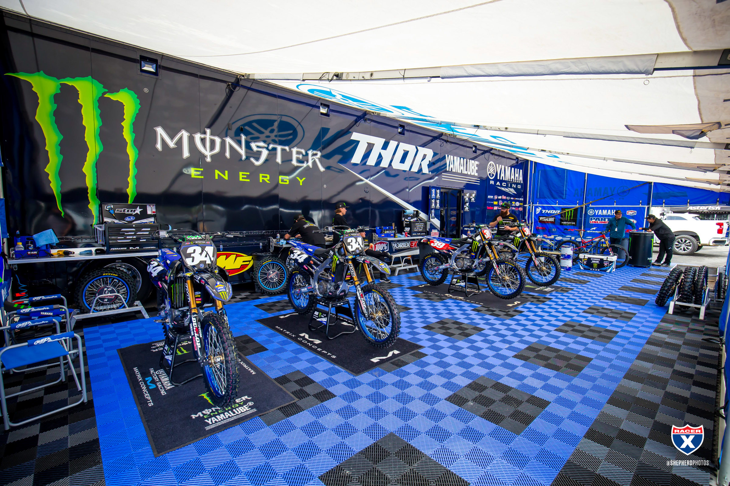 Pits_RS_SX19_Anaheim2_066