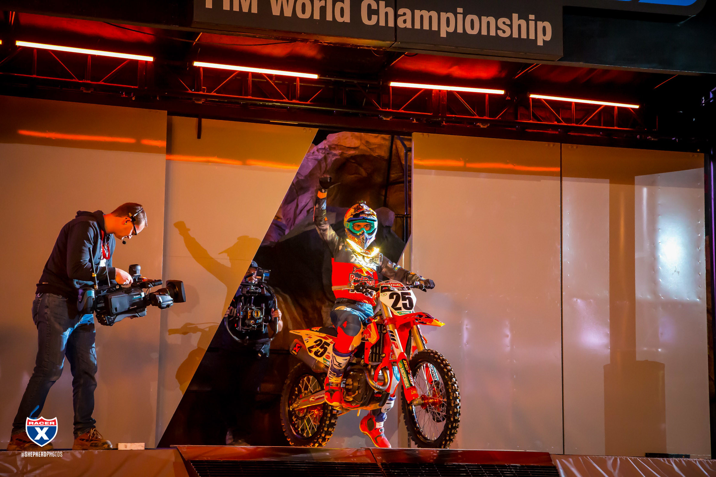 Musquin_RS_SX19_Anaheim2_106