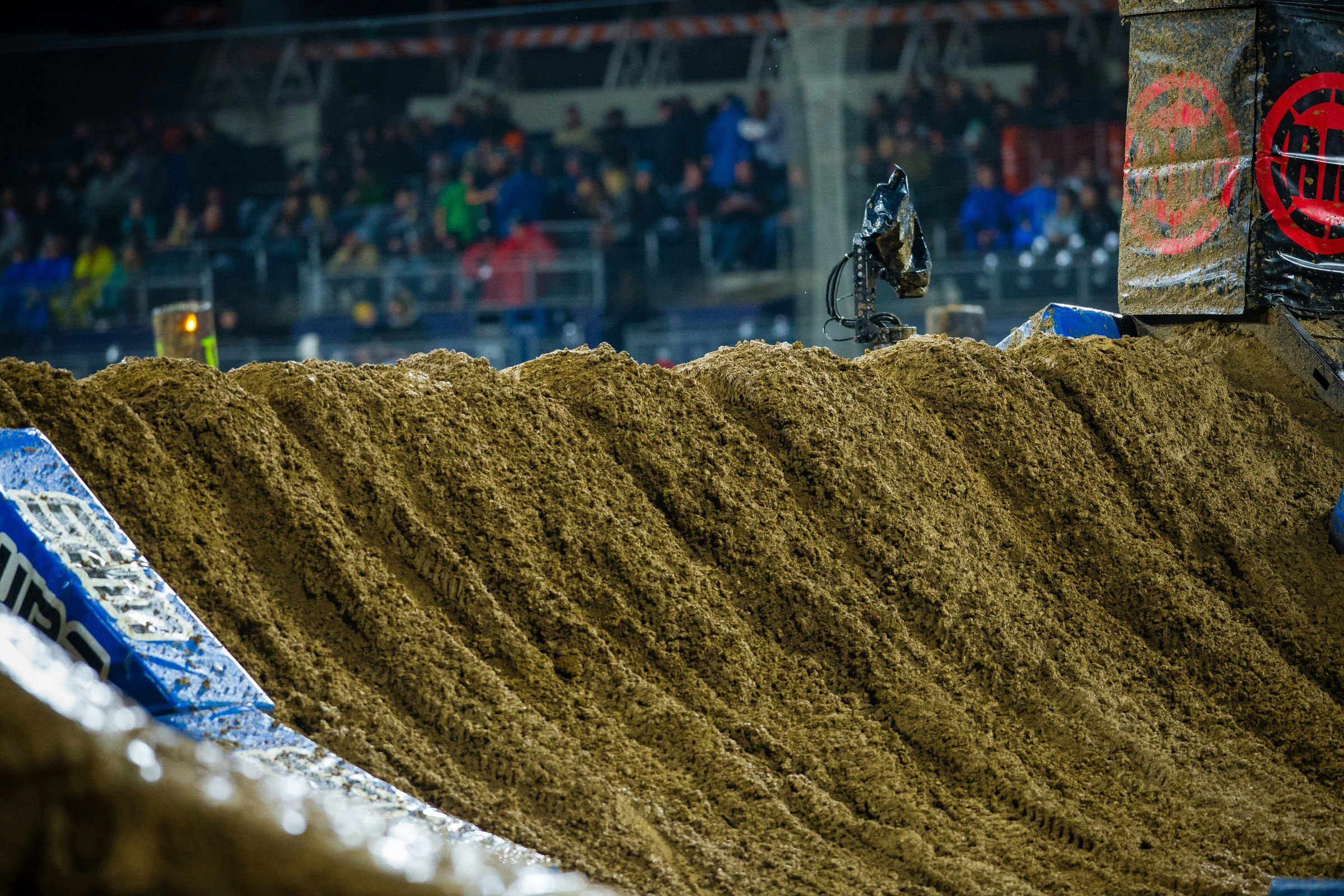 Riders Upset With Drying Agent in San Diego Dirt [Update]