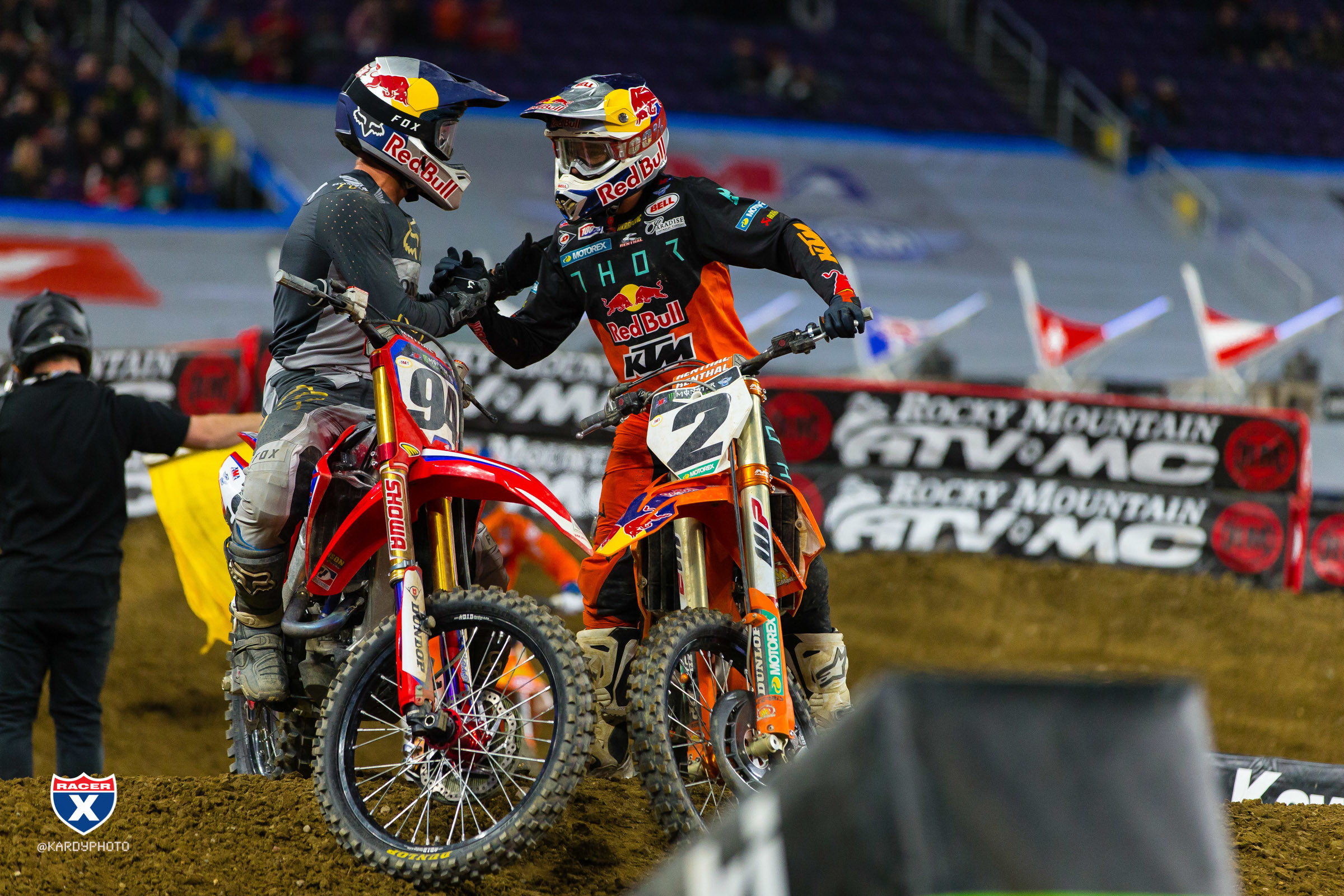 Multiple_JK_SX19_Minneapolis_1676