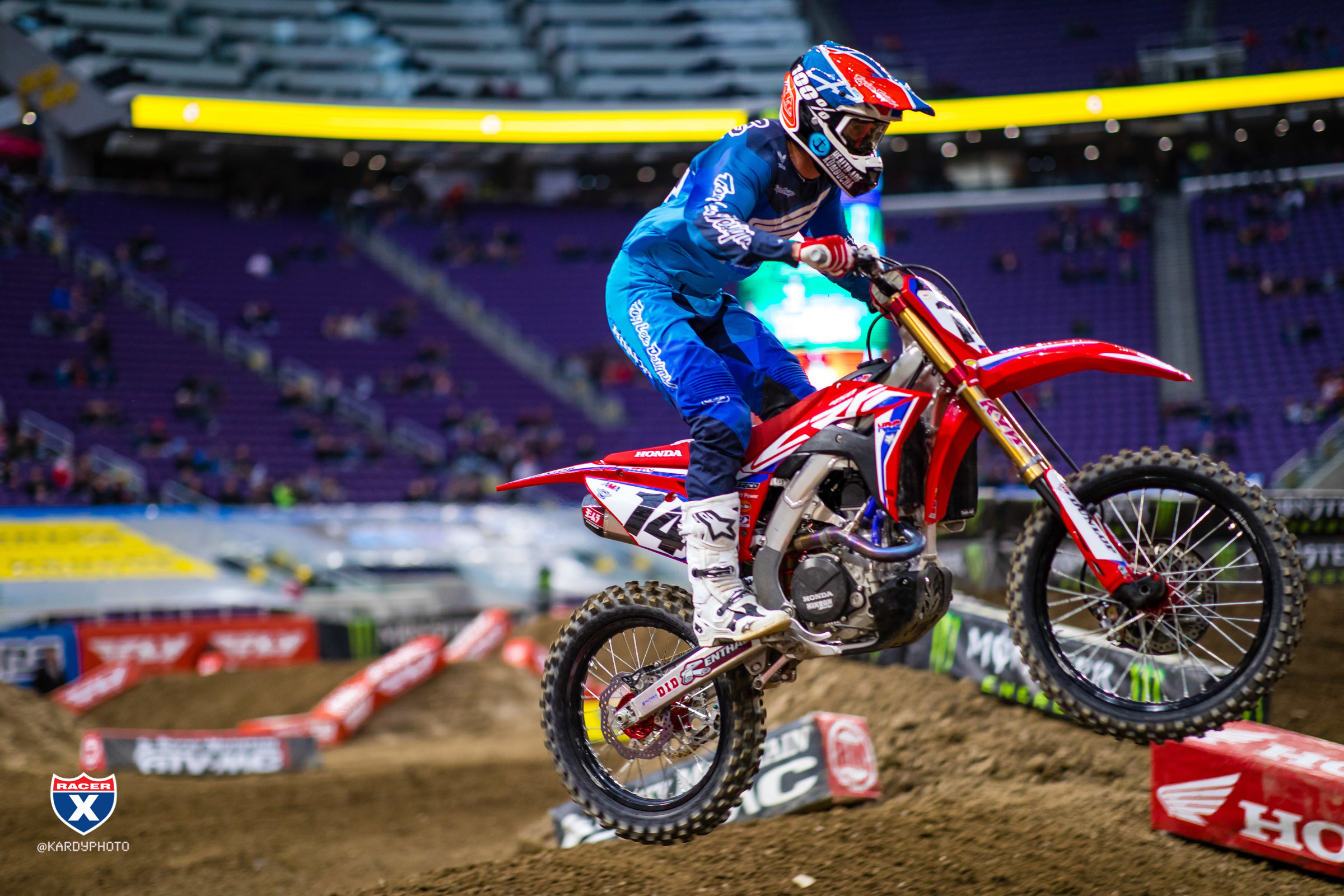 Seely_JK_SX19_Minneapolis_1741