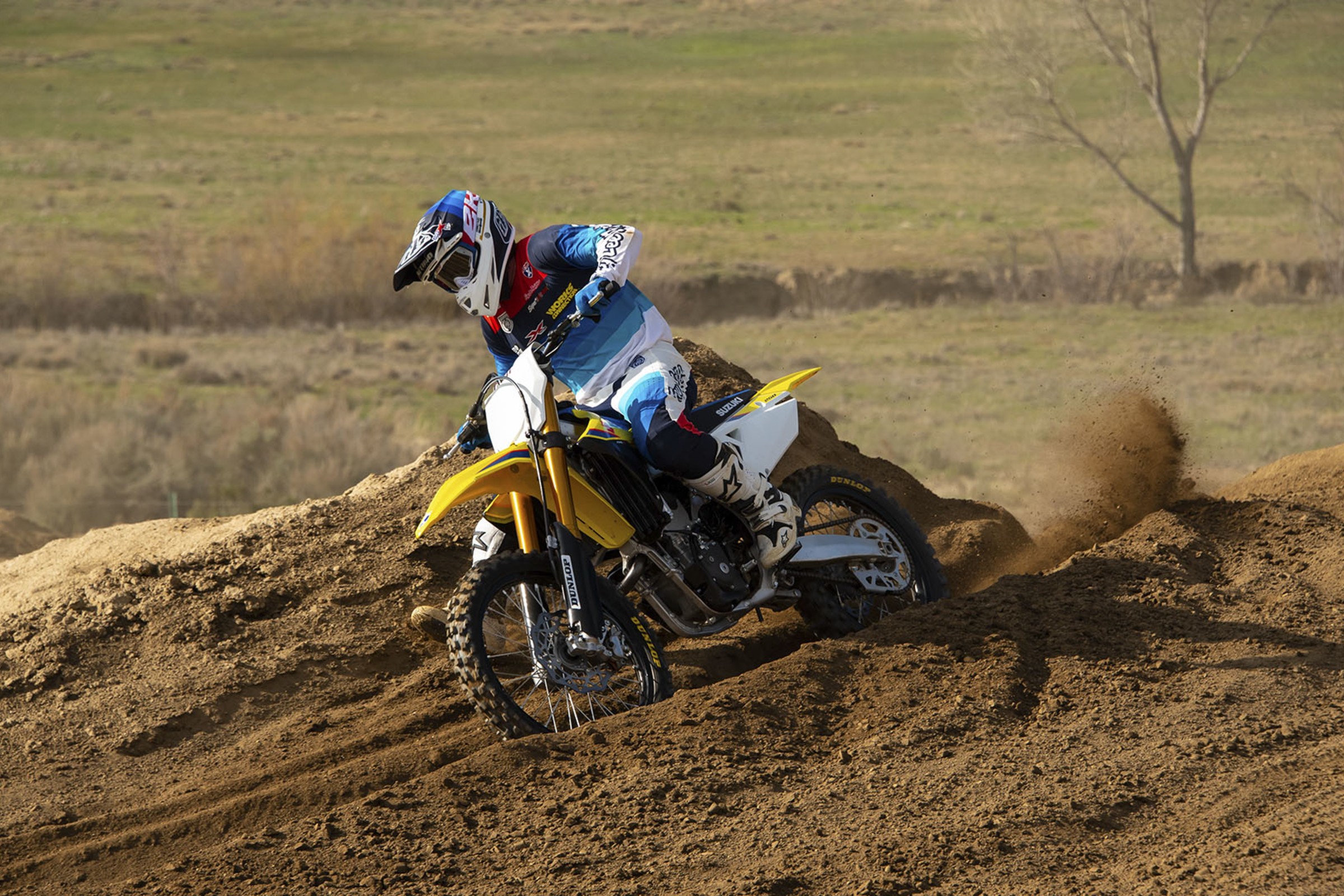 Racer X Films: Dialed In: 2019 Suzuki RM-Z250
