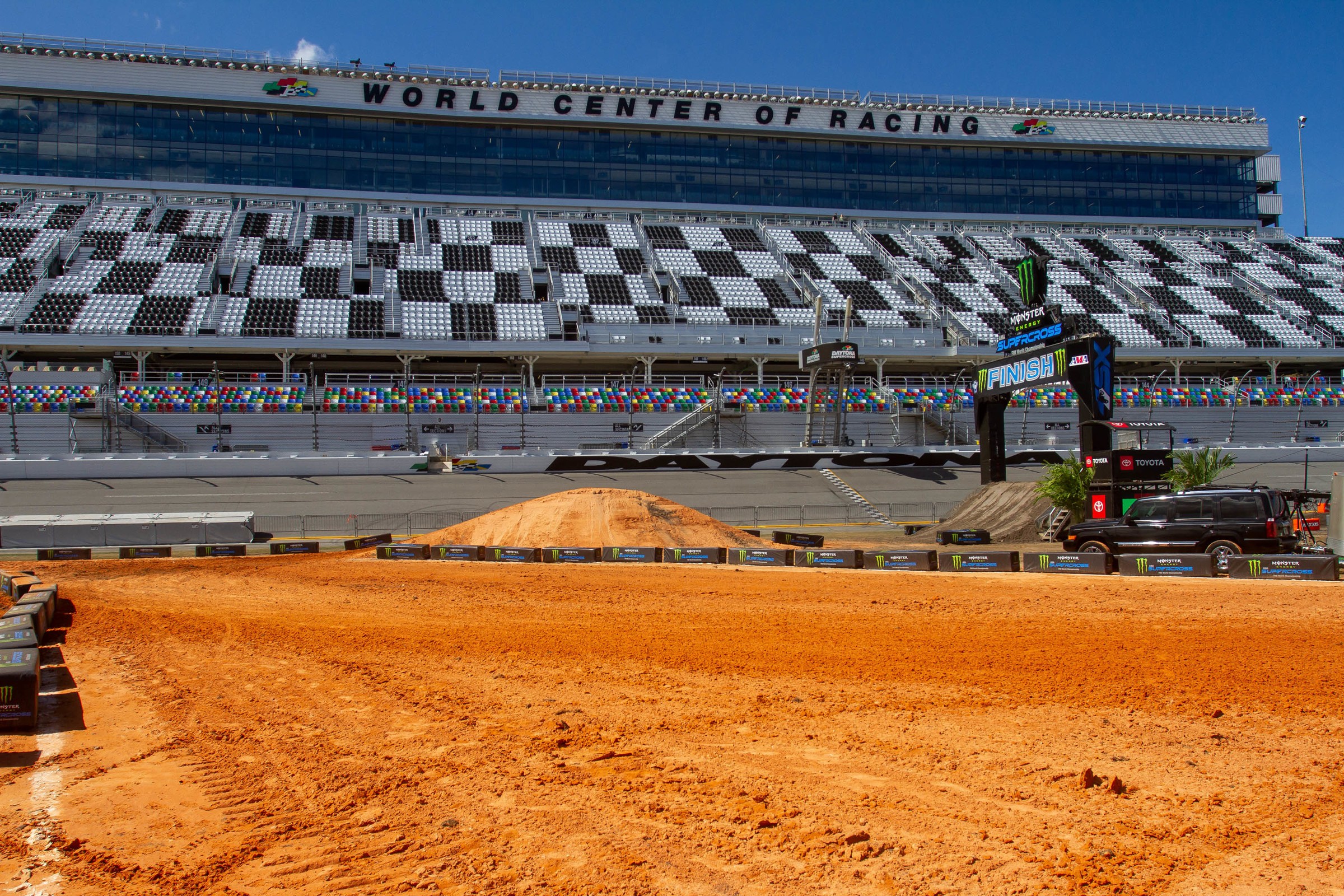 Race Day Feed: Daytona