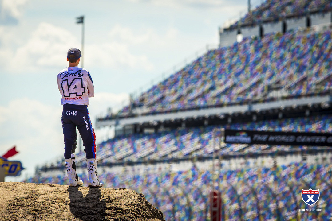 Seely_RS_SX19_Daytona_005A