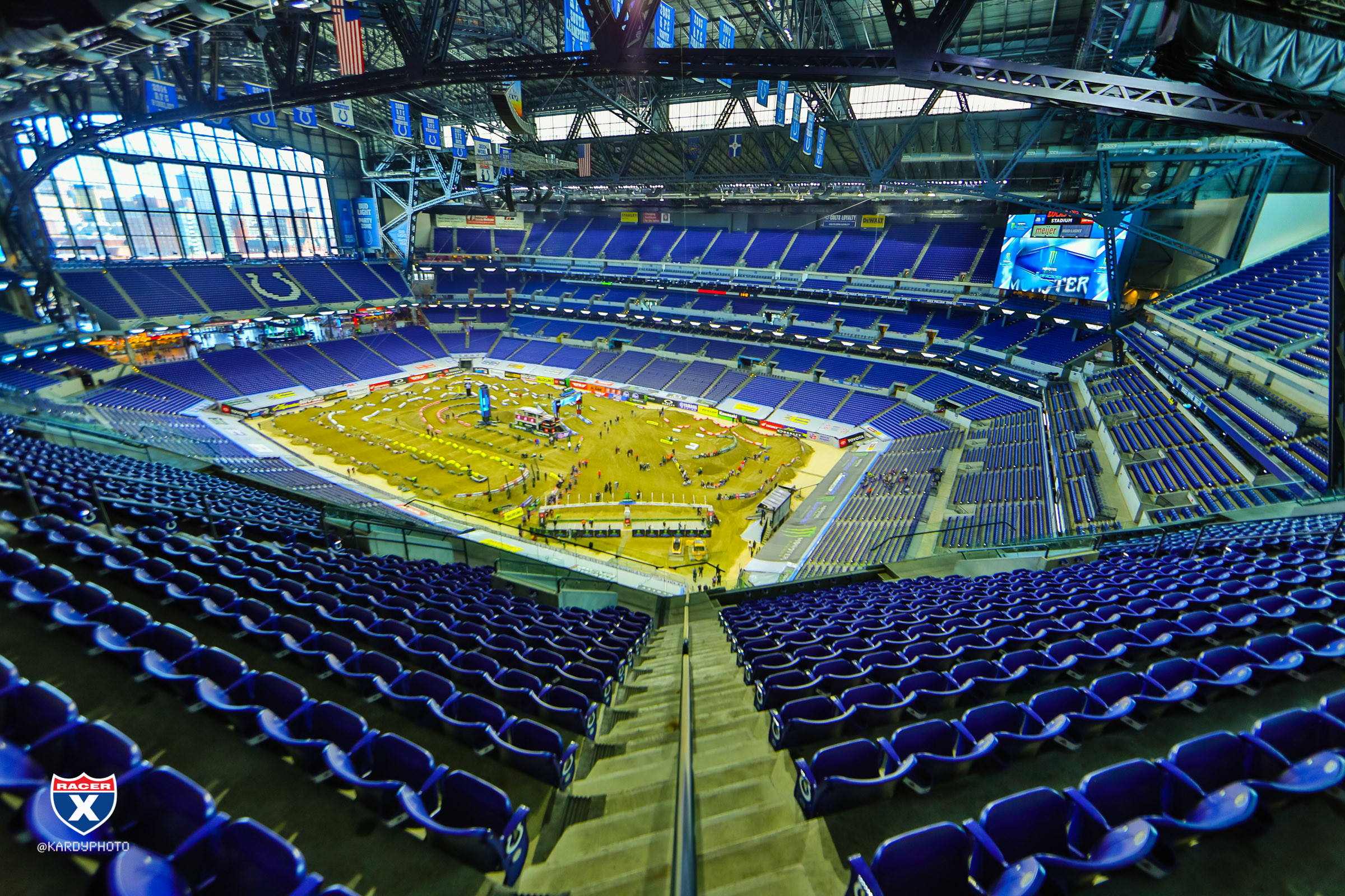 Pits_JK_SX19_Indy_1089