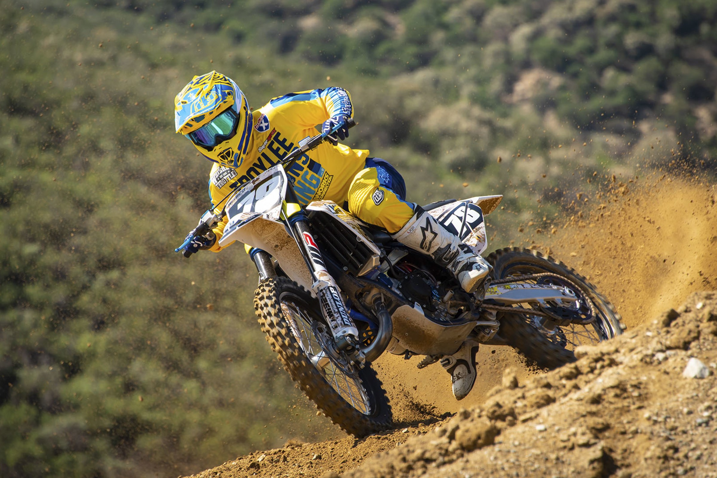 Racer X Films: 2019 Husqvarna TC125 Build