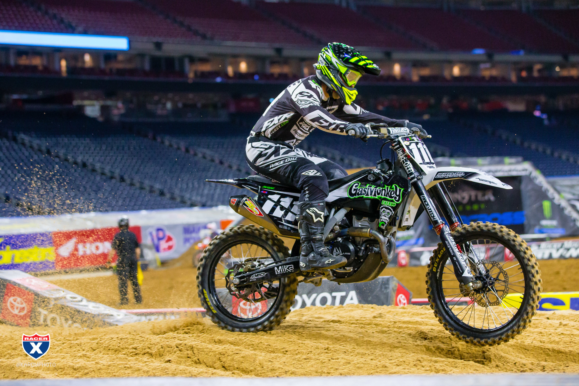 Privateers_JK_SX19_Houston_1010