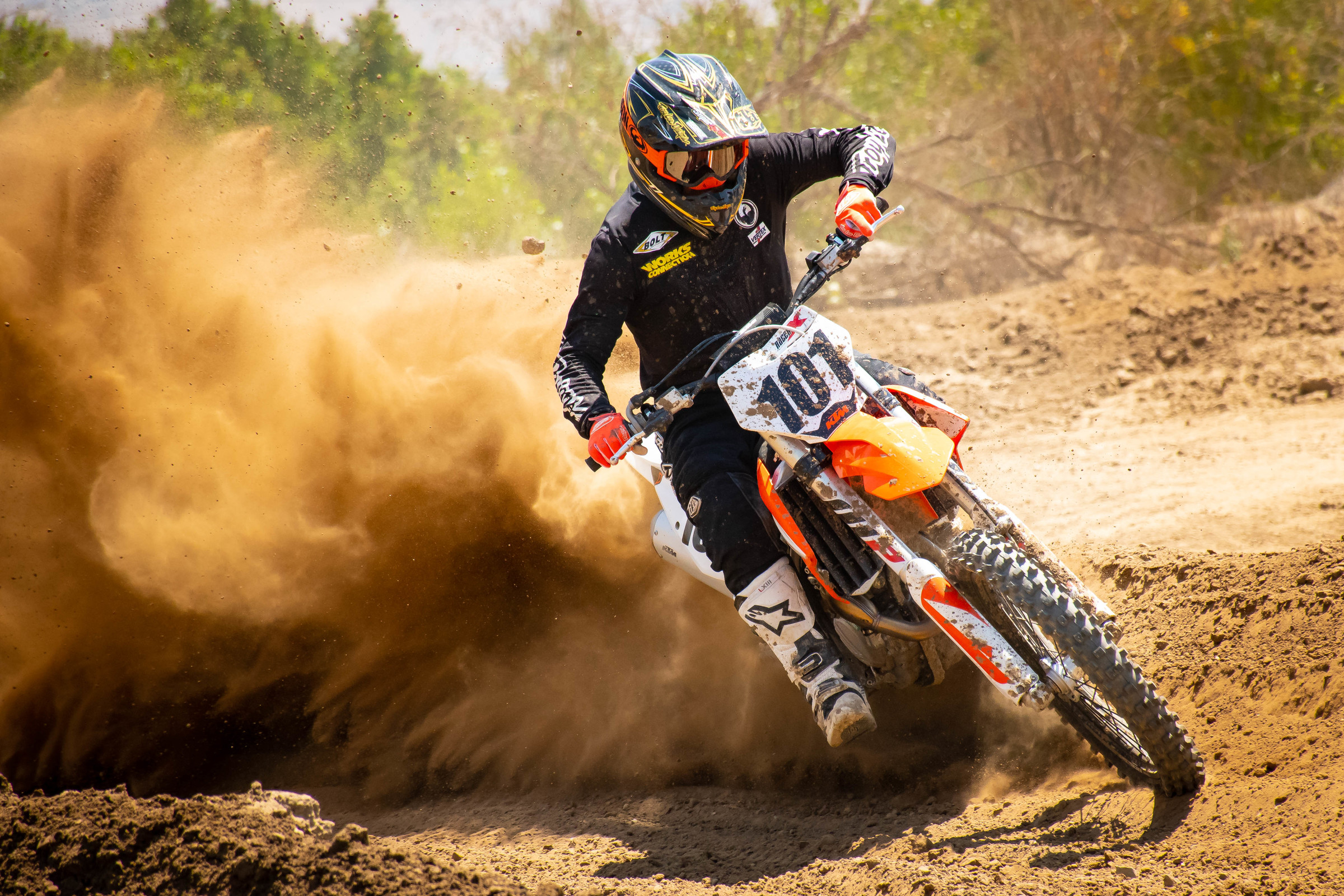 Here's Ping test-riding the 2019 KTM 350 SX-F.