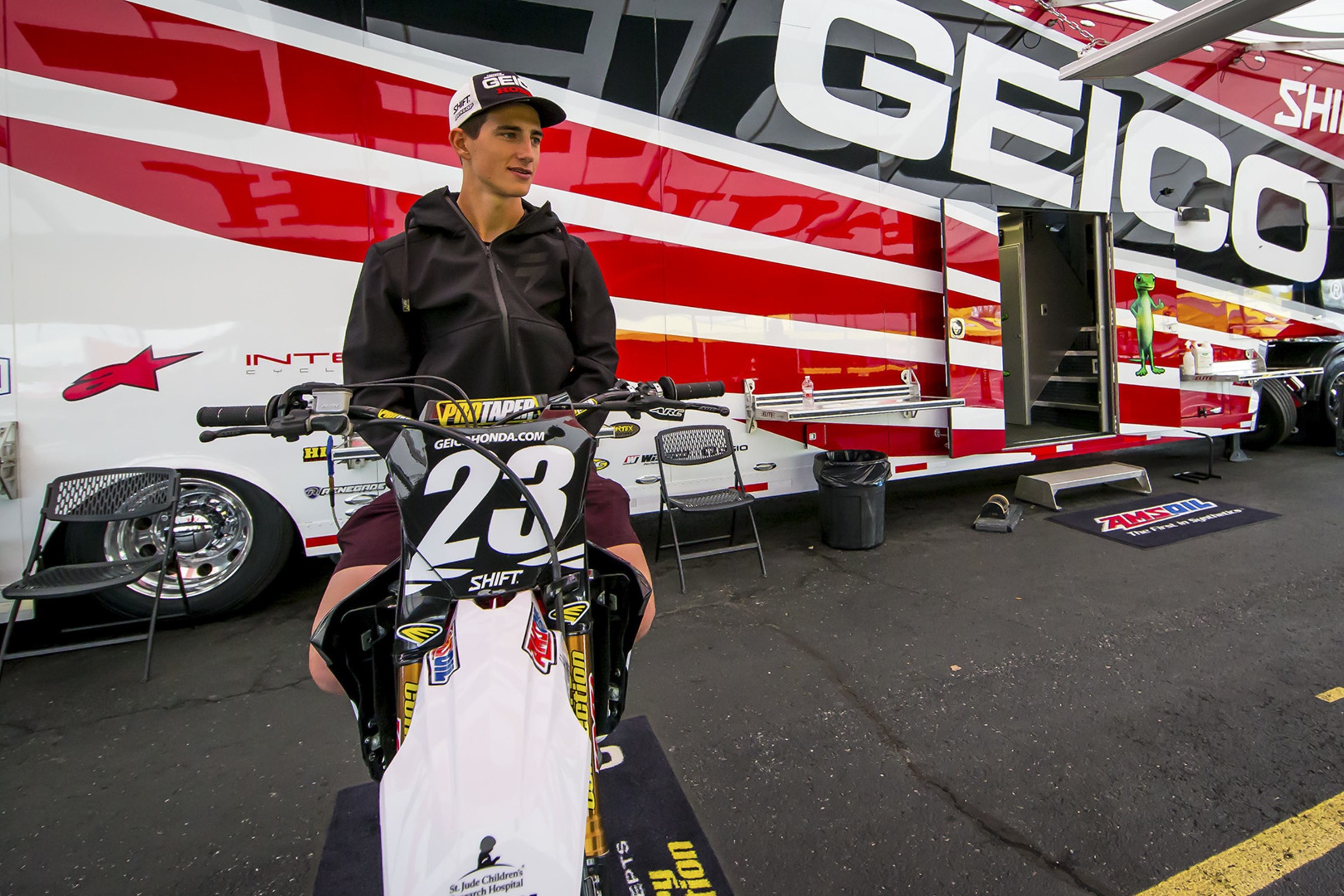 Racer X Films: East Rutherford Press Day