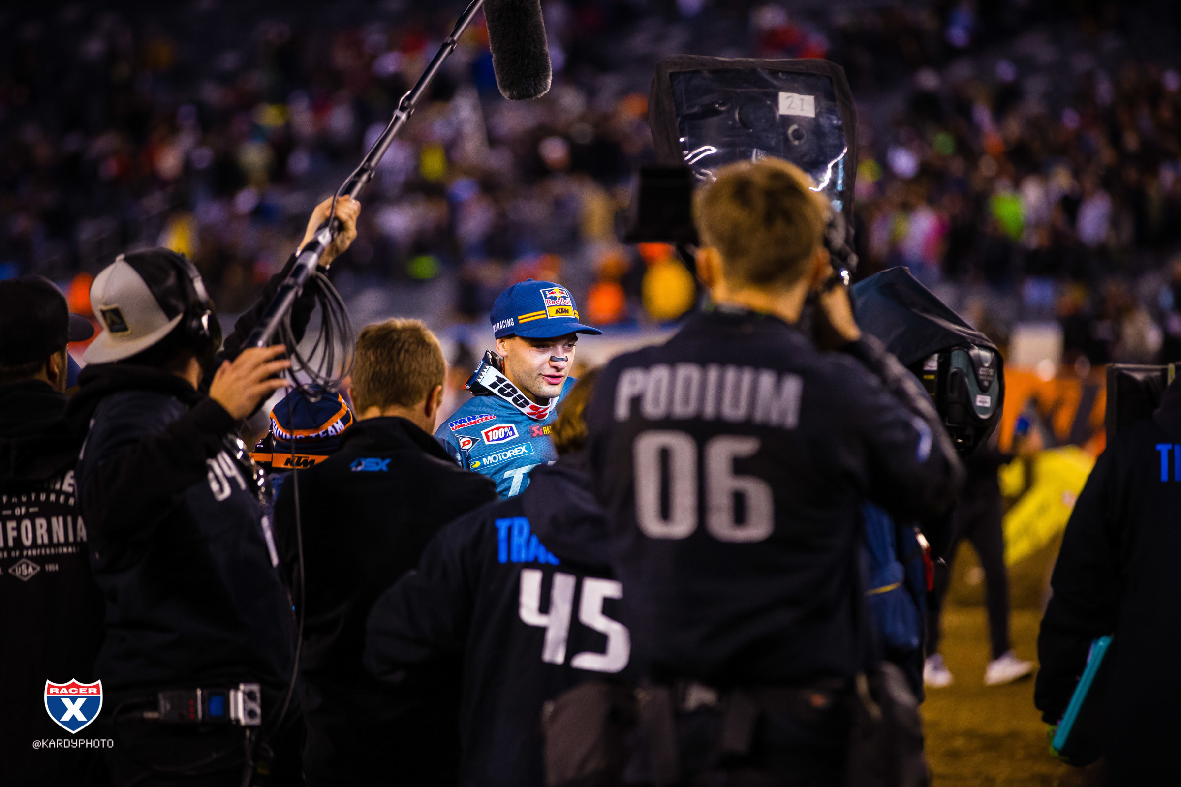 _Podium_JK_SX19_NJ_1483