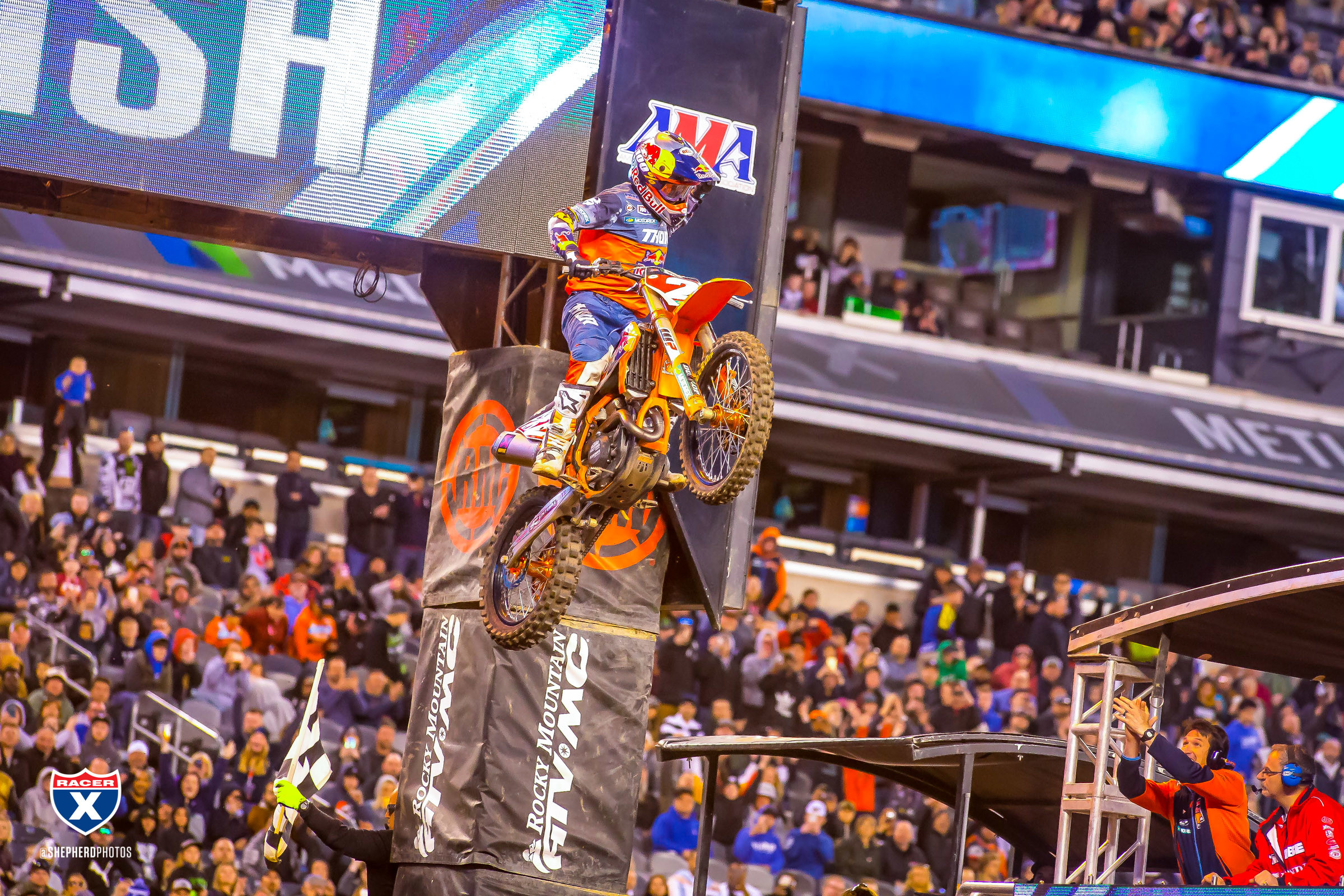 Webb_RS_SX19_East_Rutherford_047