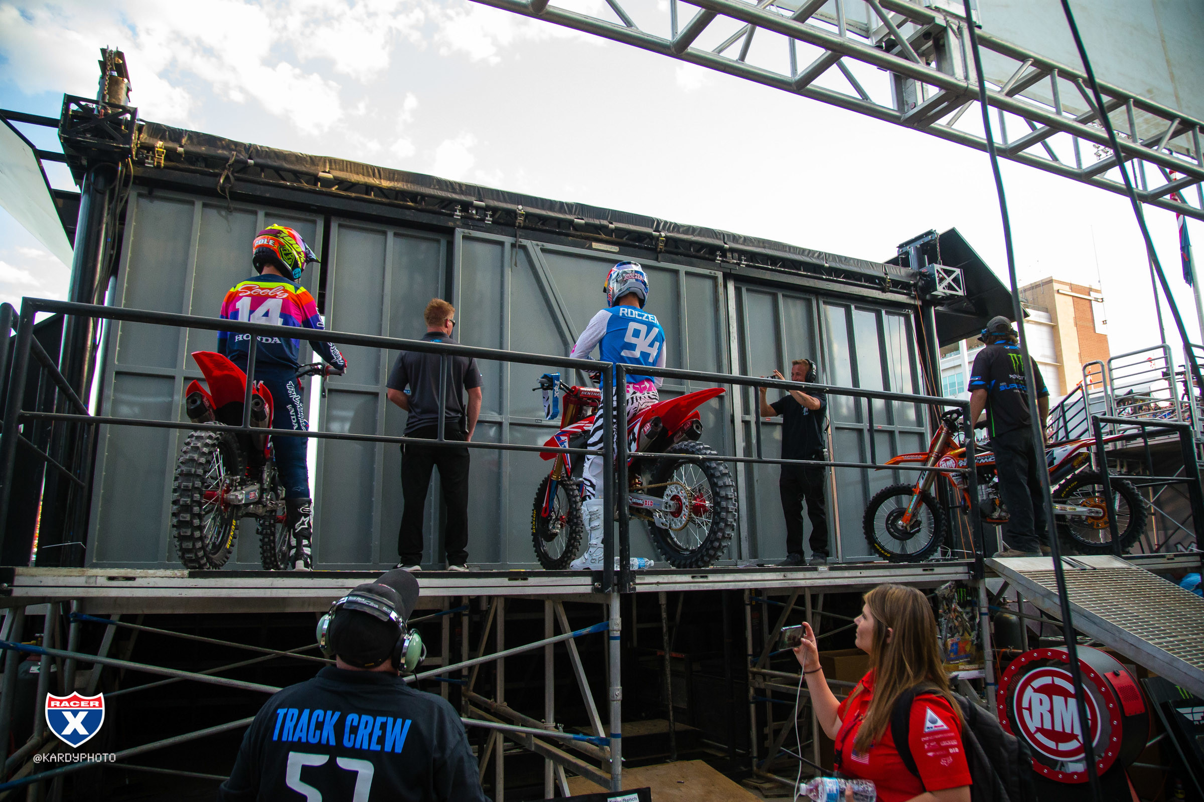 PIts_JK_SX19_Vegas_2124