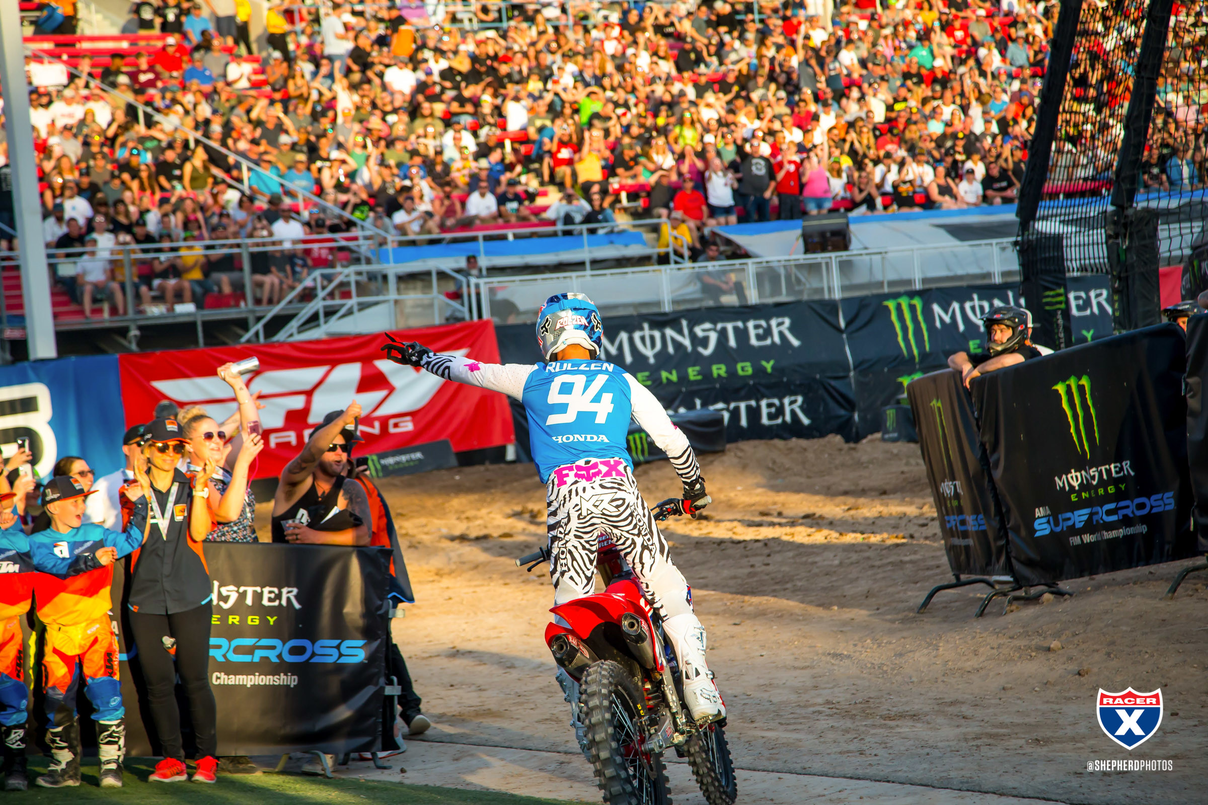Roczen_RS_SX19_Las_Vegas_092