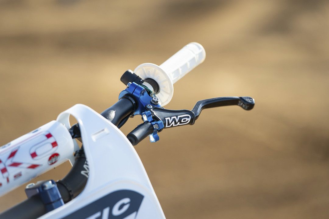 2000HondaCR250R-Cudby-0004